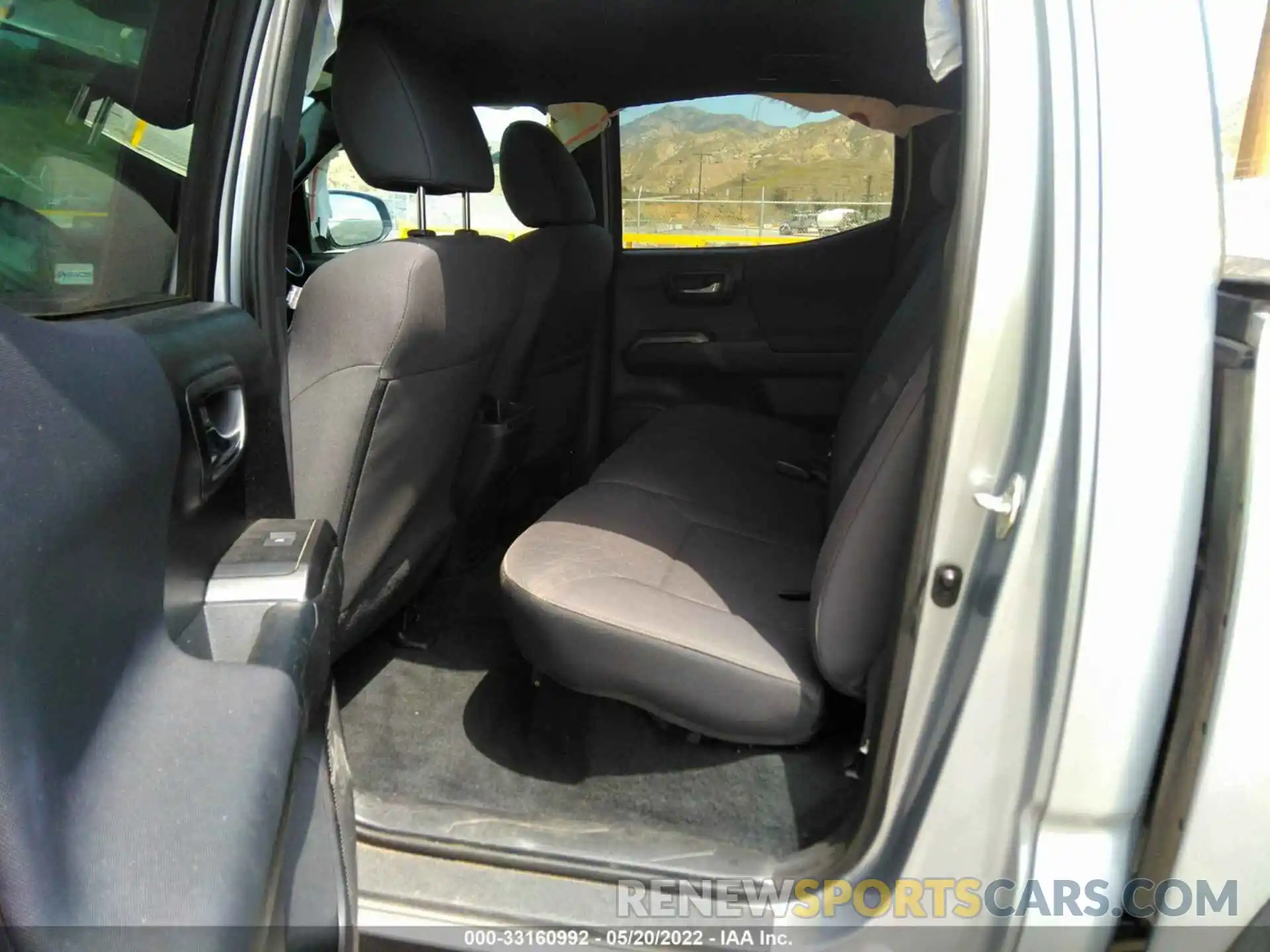 8 Photograph of a damaged car 3TMCZ5AN5KM193241 TOYOTA TACOMA 4WD 2019