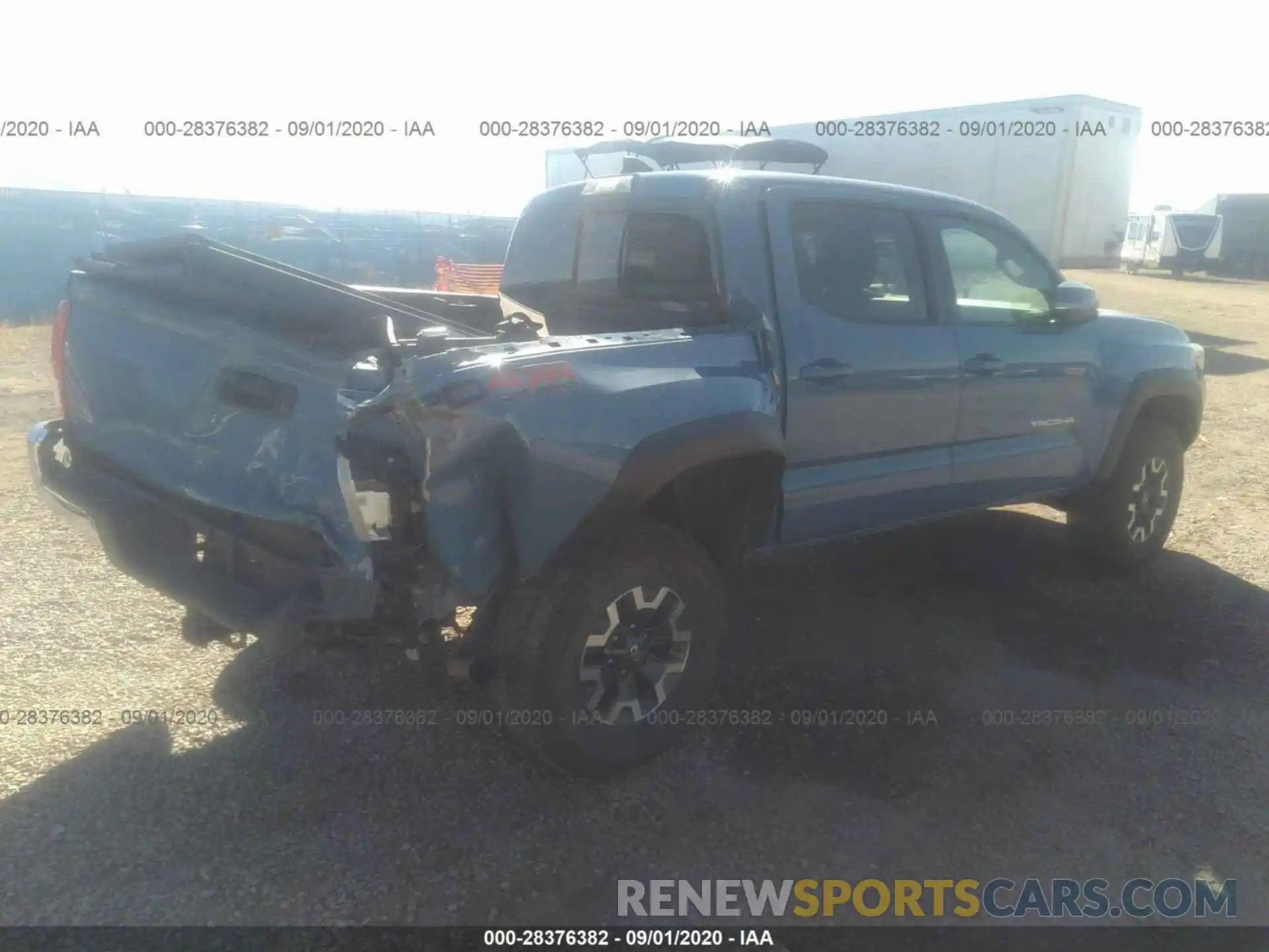 4 Photograph of a damaged car 3TMCZ5AN5KM194163 TOYOTA TACOMA 4WD 2019