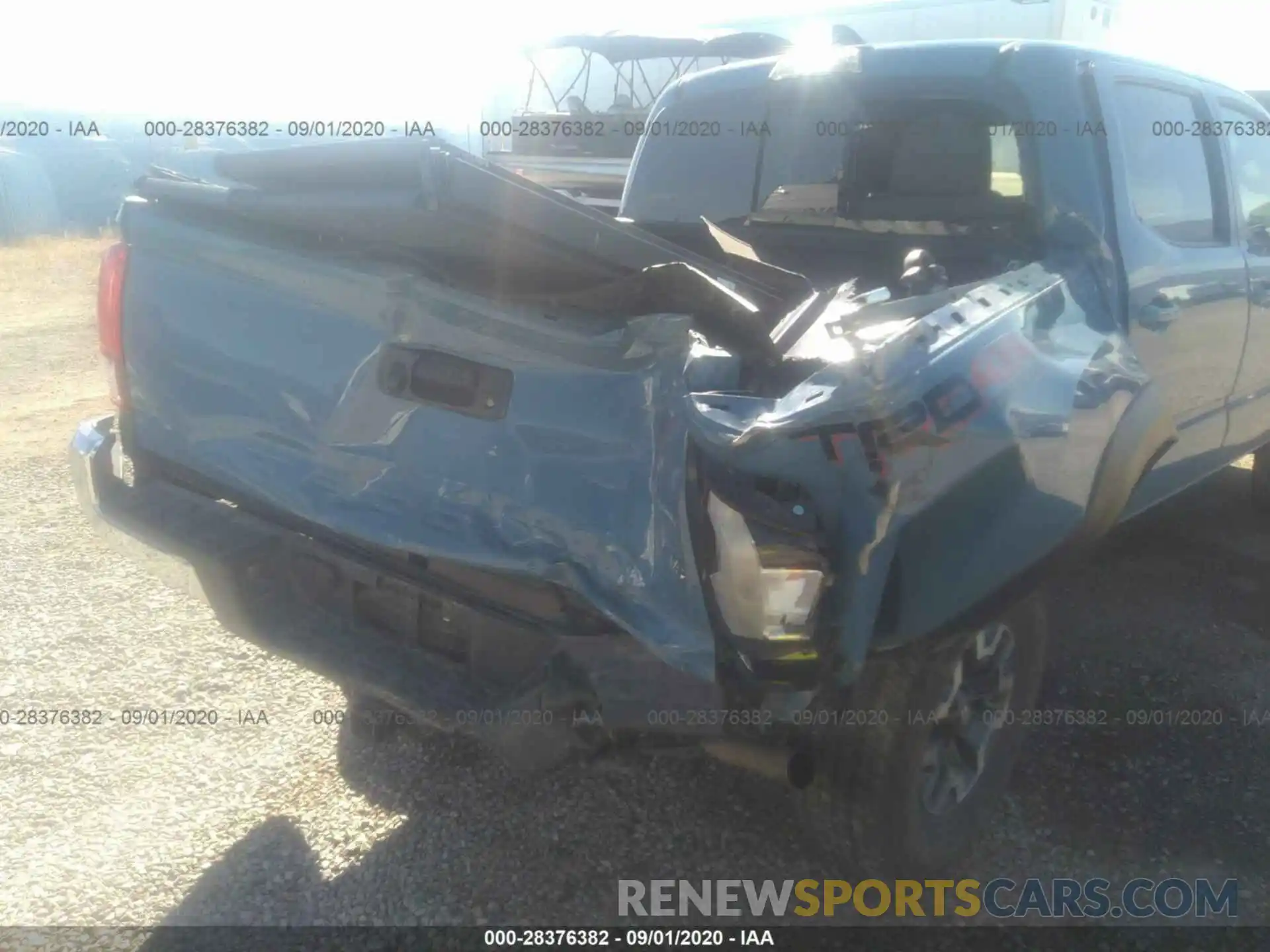 6 Photograph of a damaged car 3TMCZ5AN5KM194163 TOYOTA TACOMA 4WD 2019