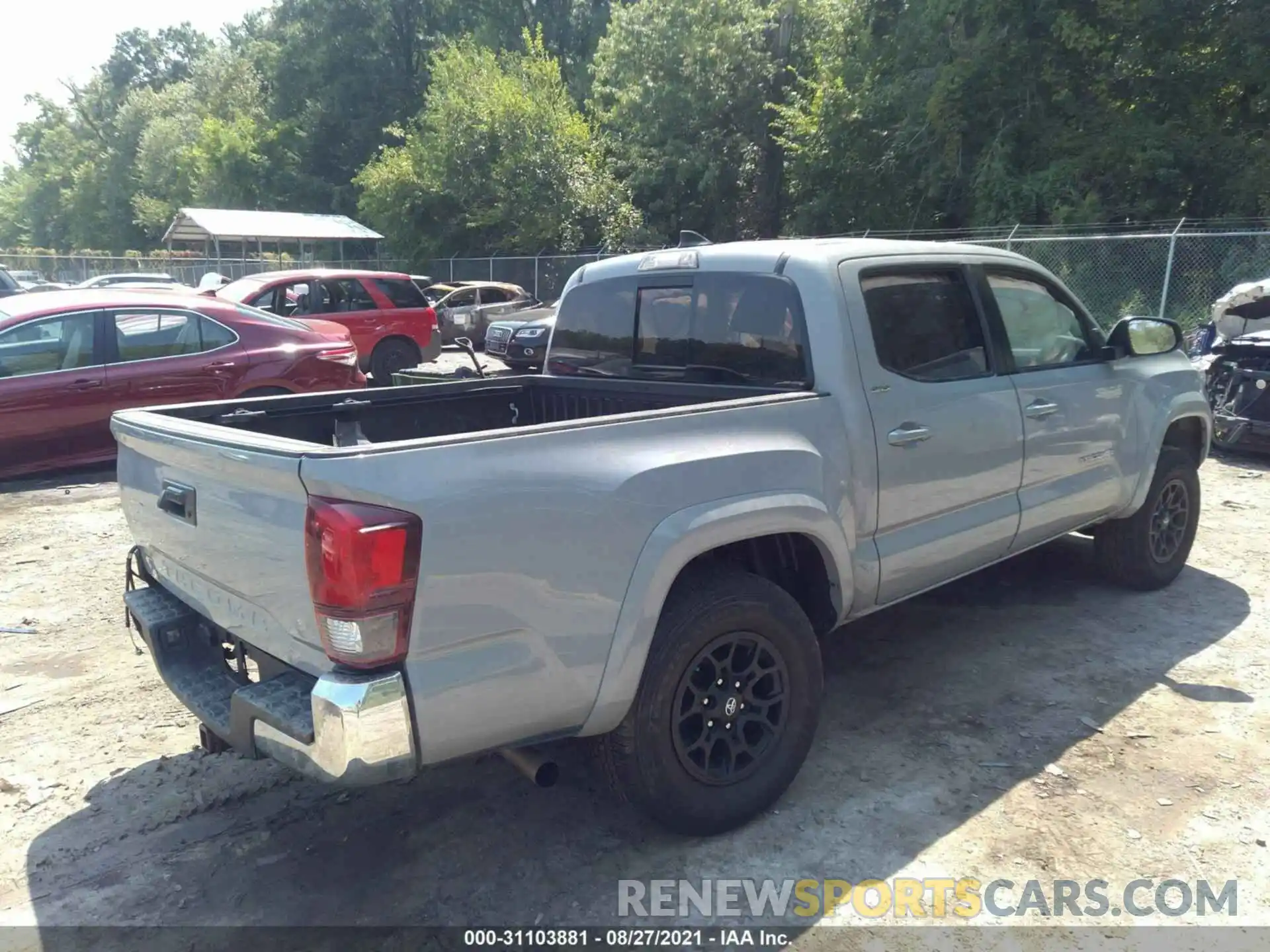 4 Photograph of a damaged car 3TMCZ5AN5KM195930 TOYOTA TACOMA 4WD 2019