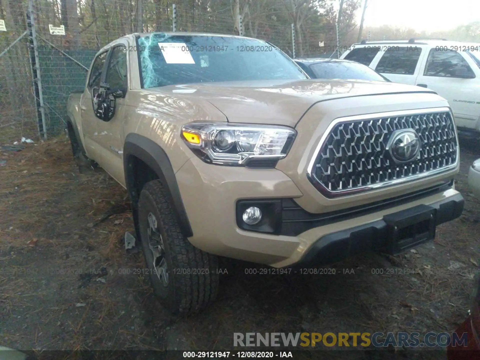 1 Photograph of a damaged car 3TMCZ5AN5KM199198 TOYOTA TACOMA 4WD 2019