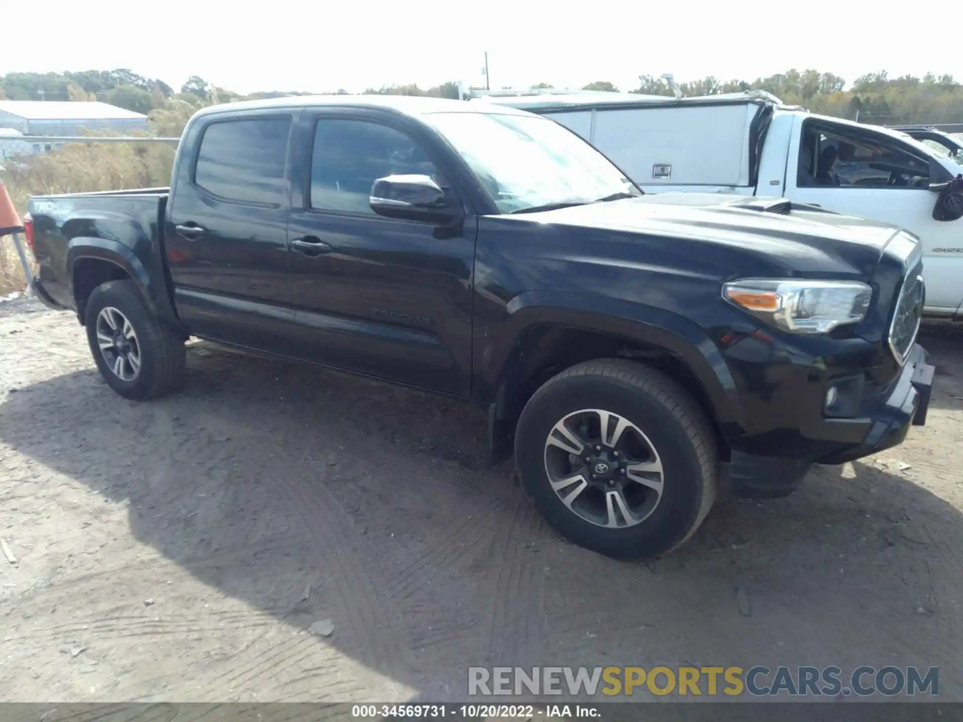 1 Photograph of a damaged car 3TMCZ5AN5KM224228 TOYOTA TACOMA 4WD 2019