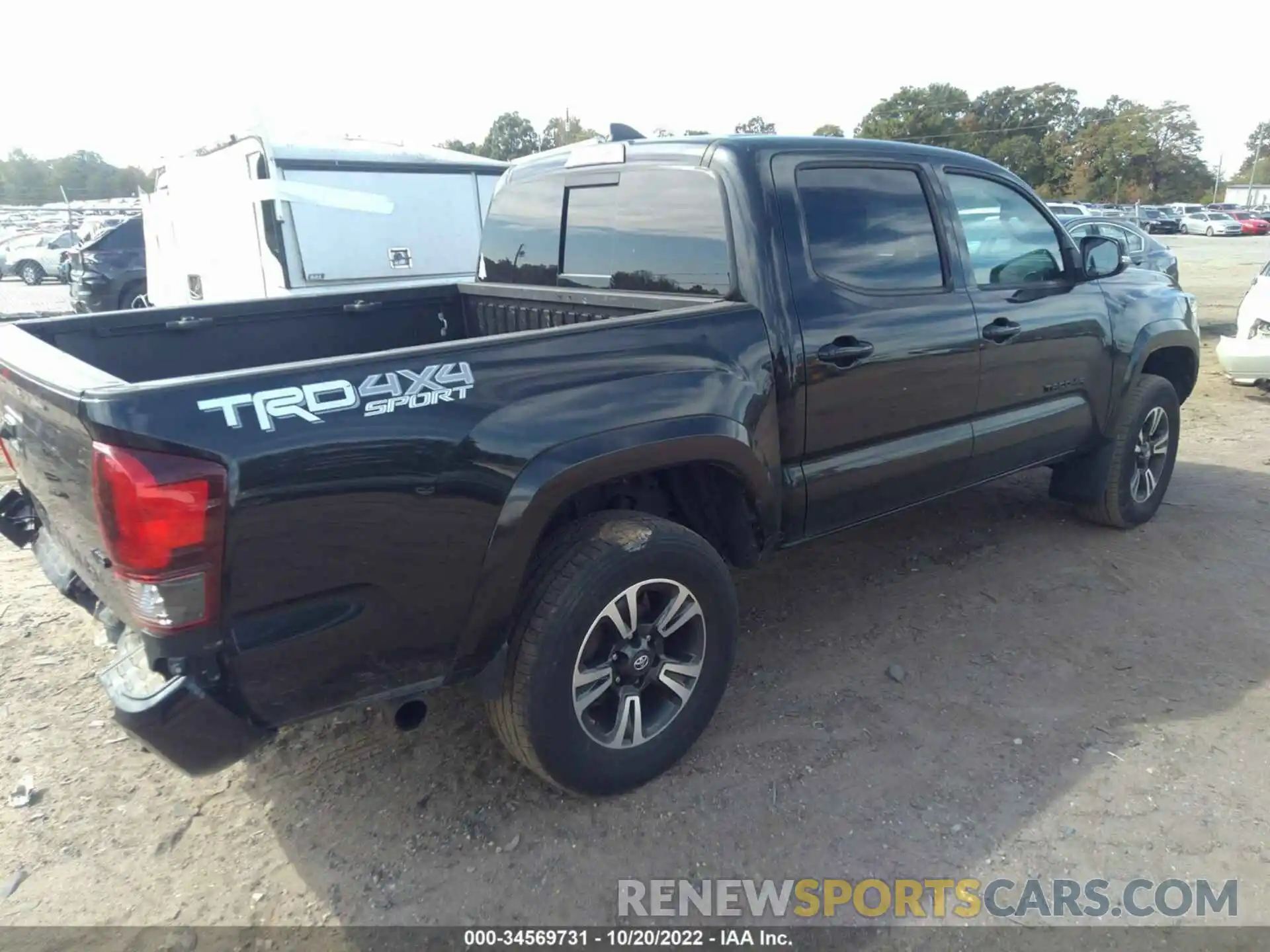 4 Photograph of a damaged car 3TMCZ5AN5KM224228 TOYOTA TACOMA 4WD 2019