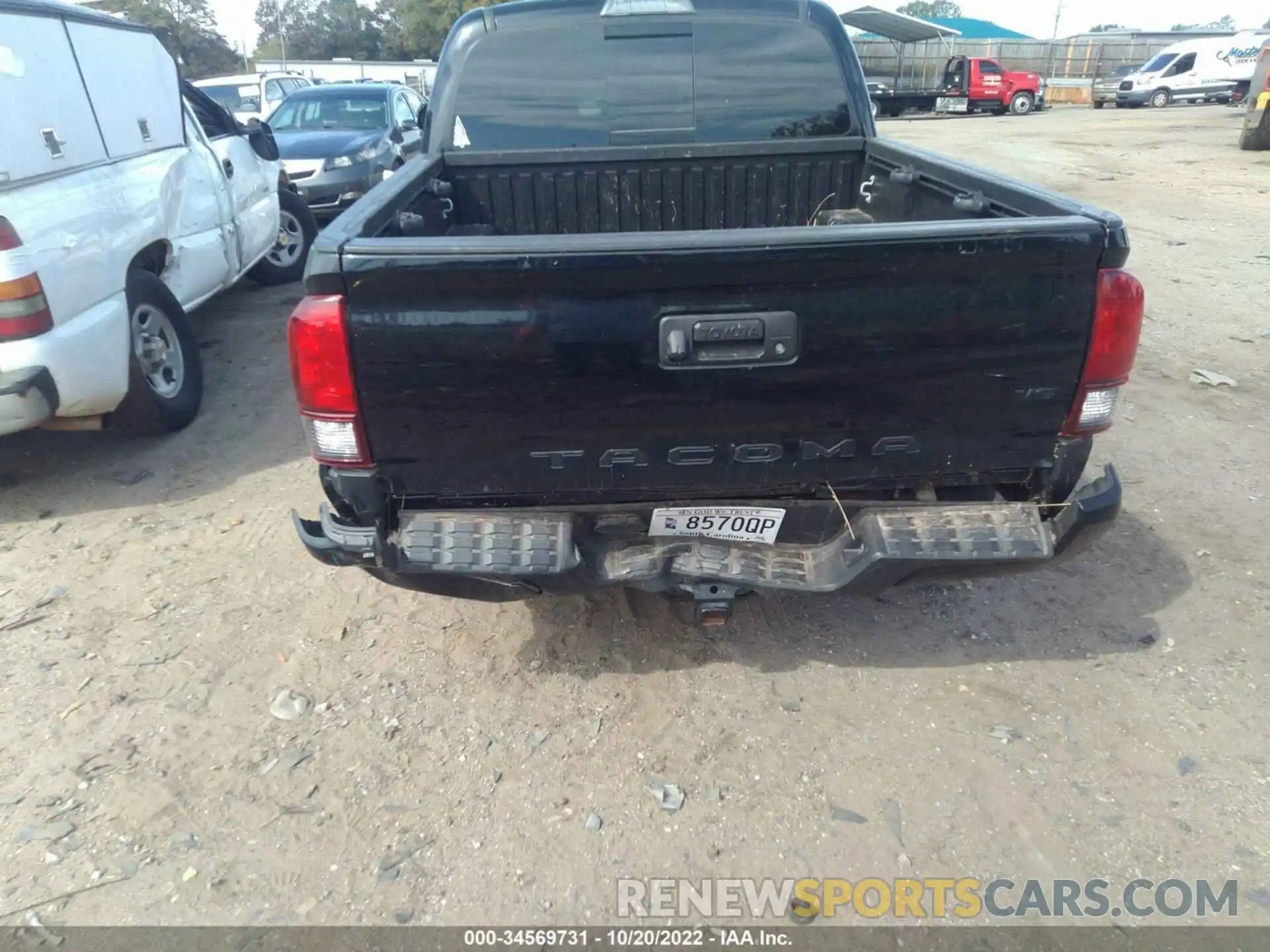 6 Photograph of a damaged car 3TMCZ5AN5KM224228 TOYOTA TACOMA 4WD 2019