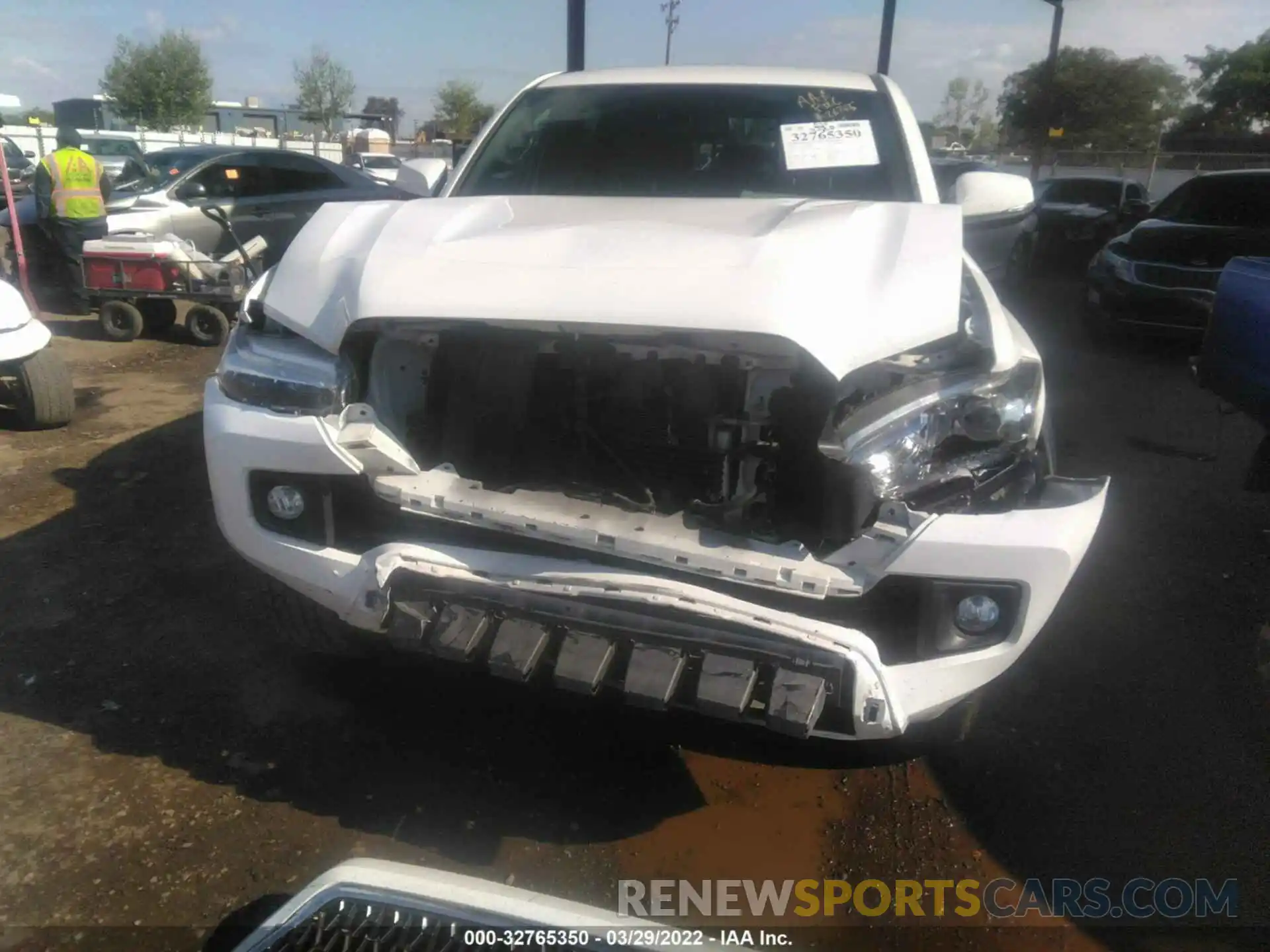 6 Photograph of a damaged car 3TMCZ5AN5KM227324 TOYOTA TACOMA 4WD 2019