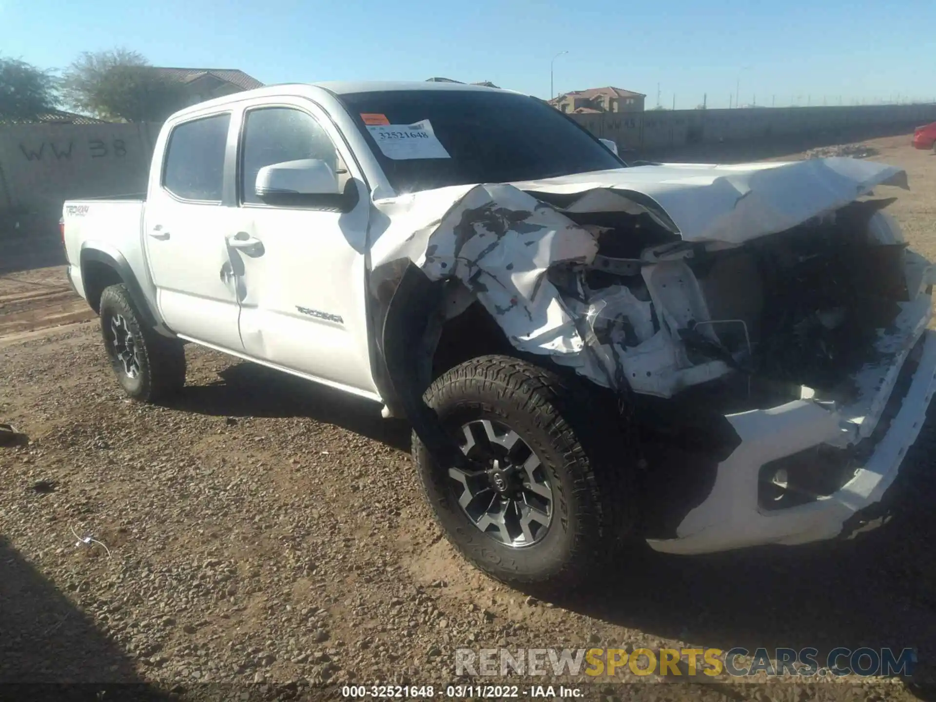 1 Photograph of a damaged car 3TMCZ5AN5KM227601 TOYOTA TACOMA 4WD 2019