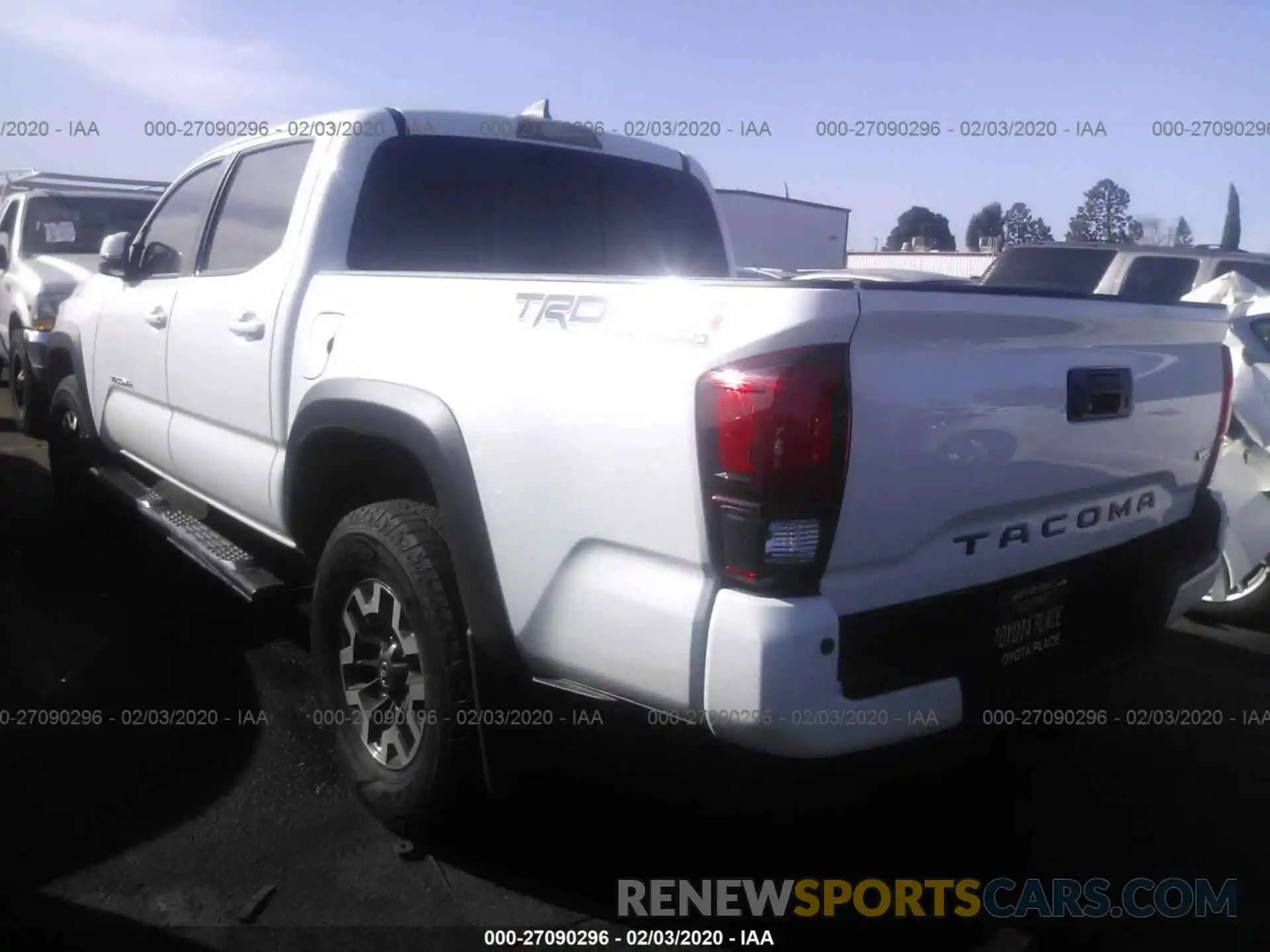 3 Photograph of a damaged car 3TMCZ5AN5KM230028 TOYOTA TACOMA 4WD 2019