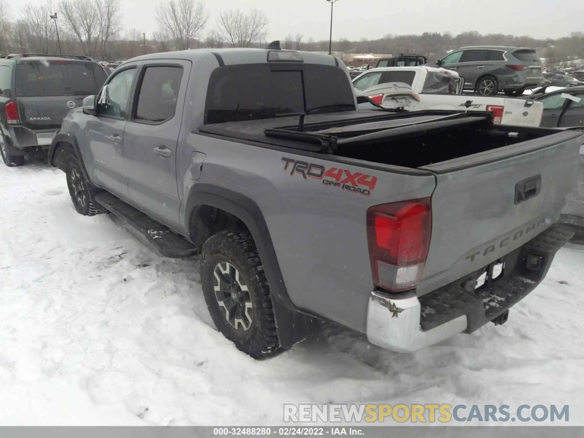 3 Photograph of a damaged car 3TMCZ5AN5KM231602 TOYOTA TACOMA 4WD 2019