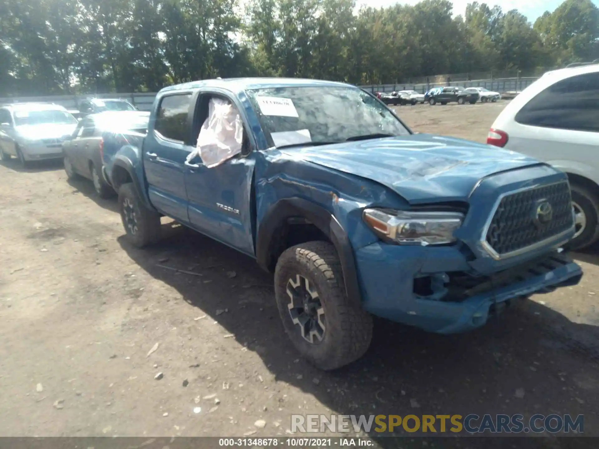 1 Photograph of a damaged car 3TMCZ5AN5KM231955 TOYOTA TACOMA 4WD 2019