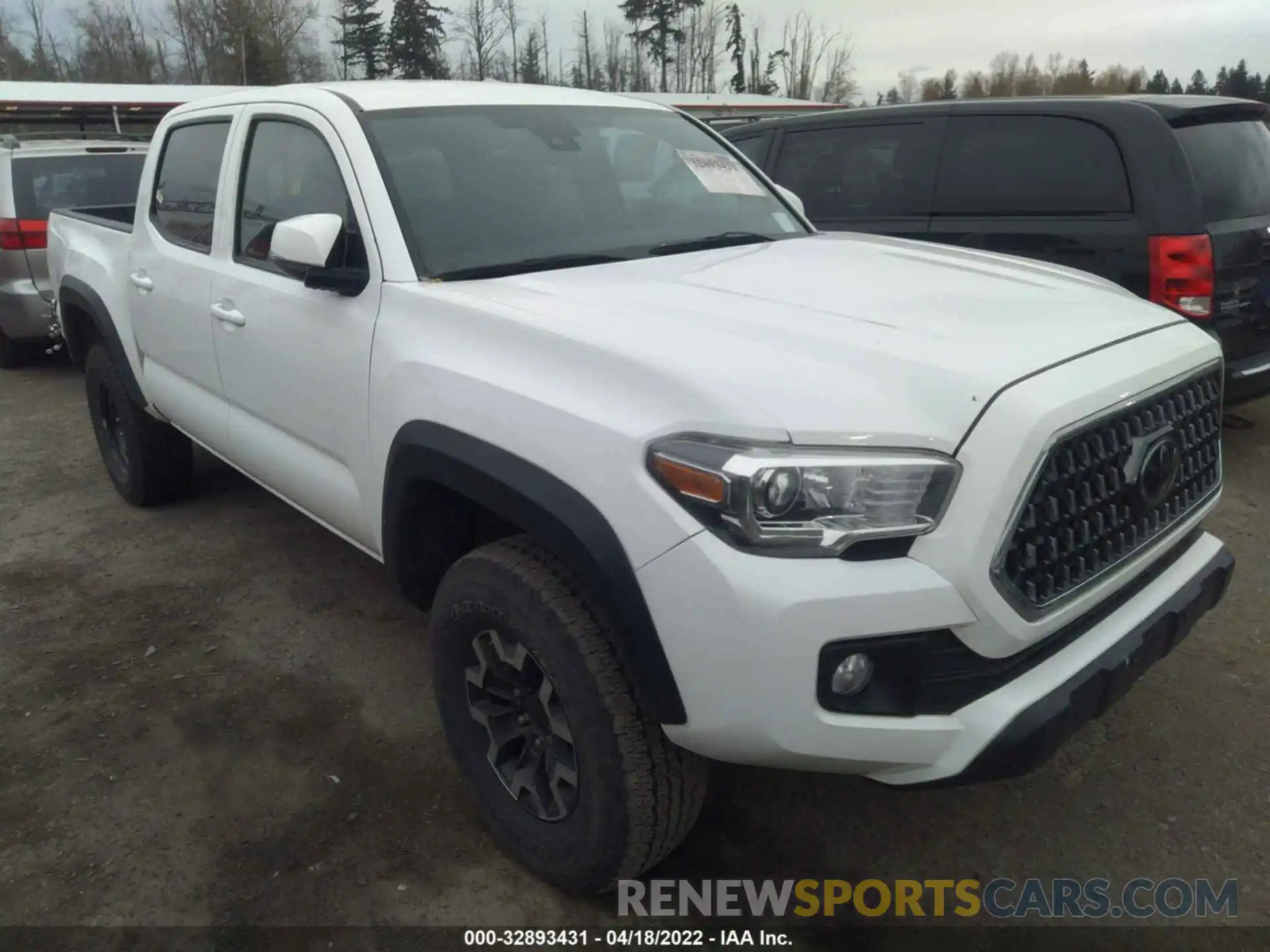 1 Фотография поврежденного автомобиля 3TMCZ5AN5KM233611 TOYOTA TACOMA 4WD 2019