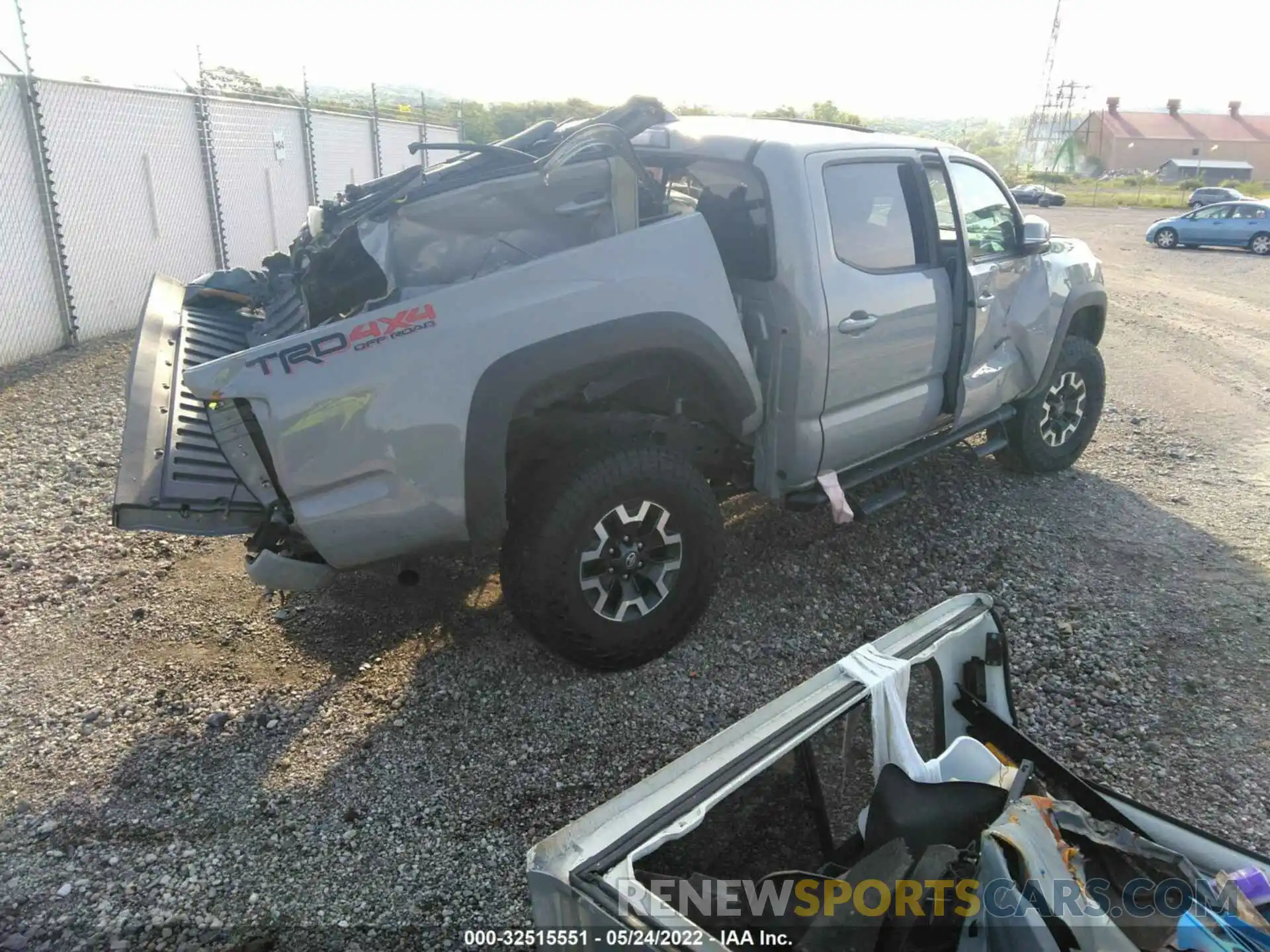 4 Photograph of a damaged car 3TMCZ5AN5KM235147 TOYOTA TACOMA 4WD 2019