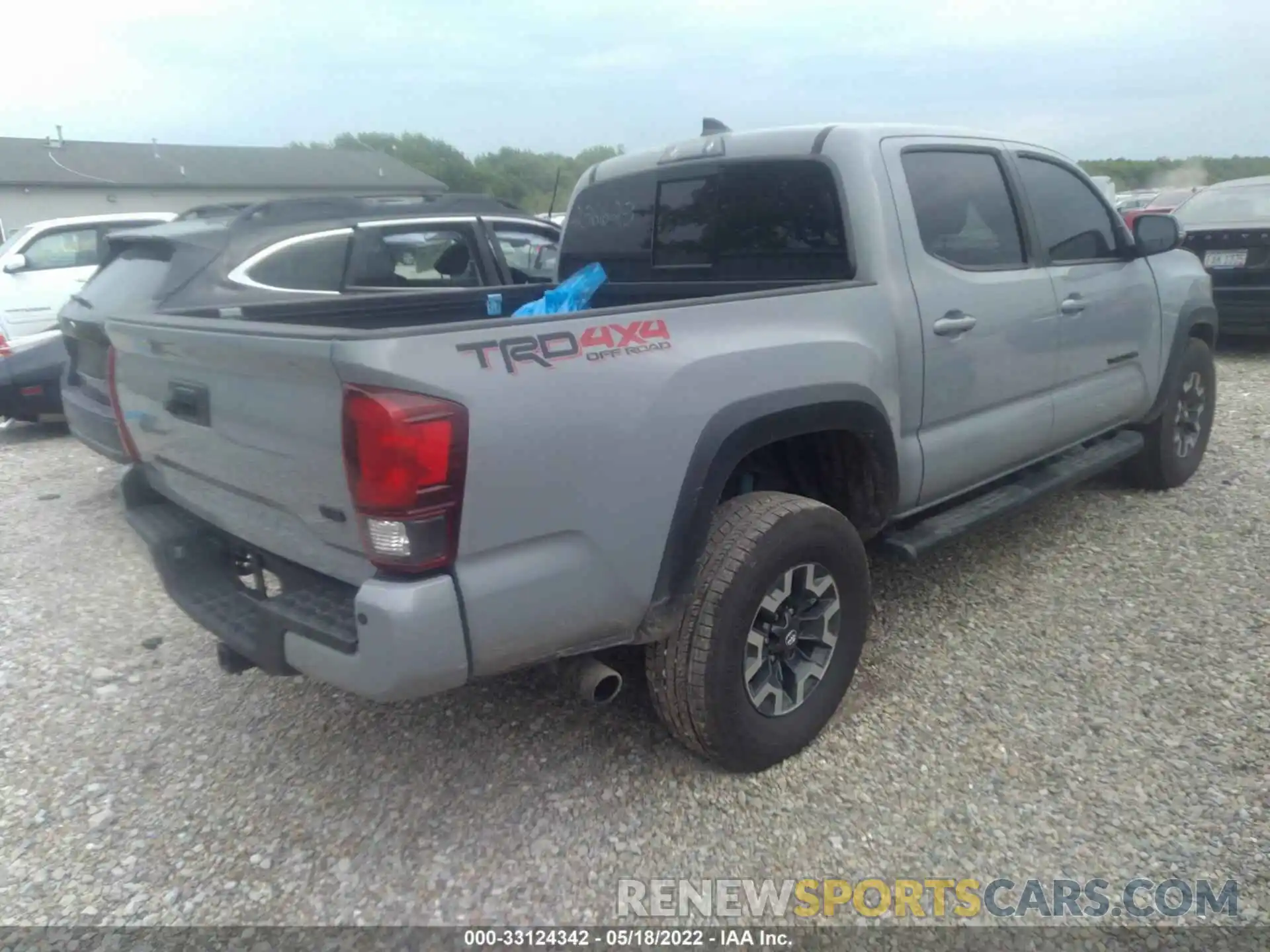 4 Photograph of a damaged car 3TMCZ5AN5KM236623 TOYOTA TACOMA 4WD 2019