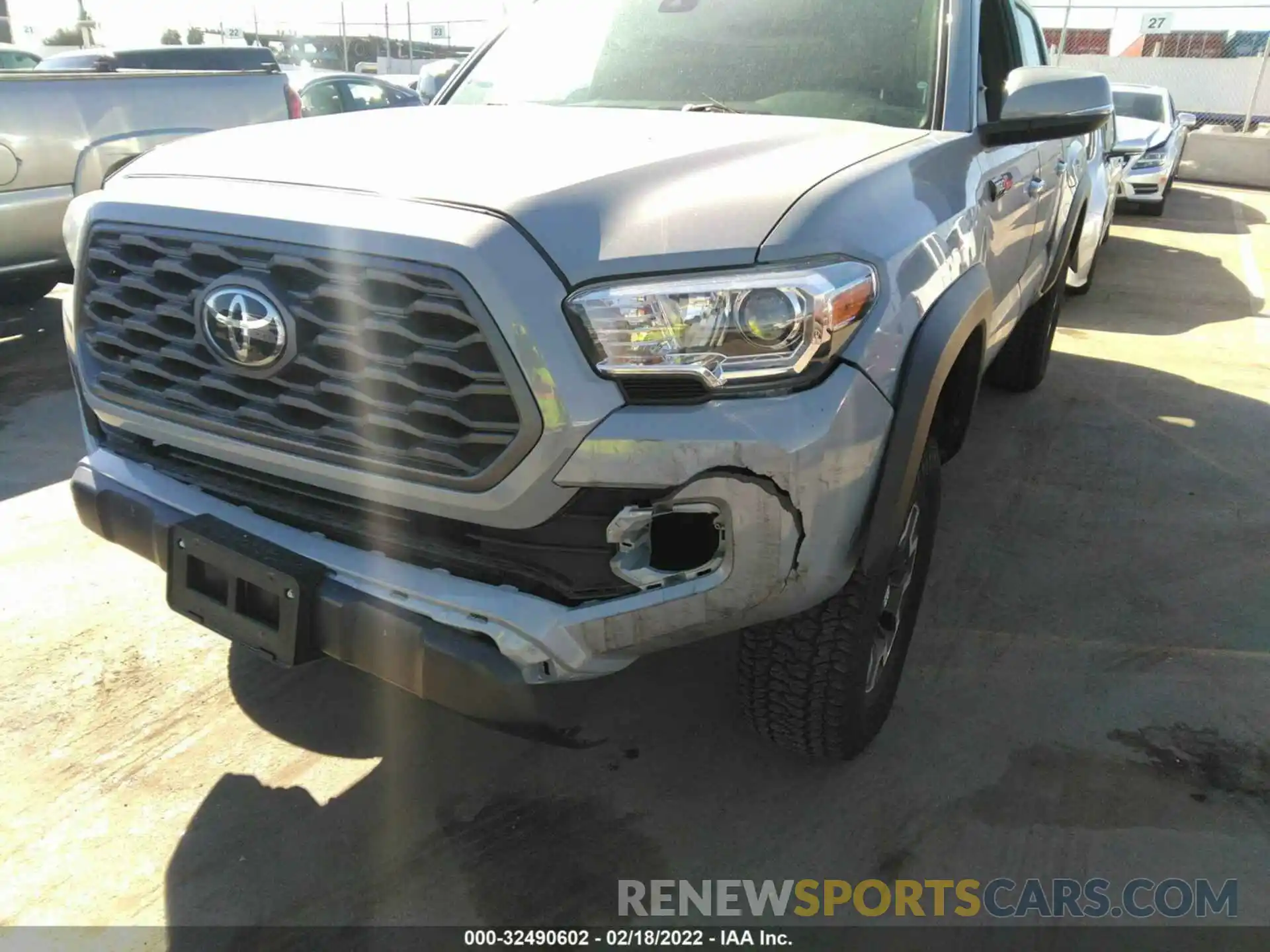 6 Photograph of a damaged car 3TMCZ5AN5KM244849 TOYOTA TACOMA 4WD 2019