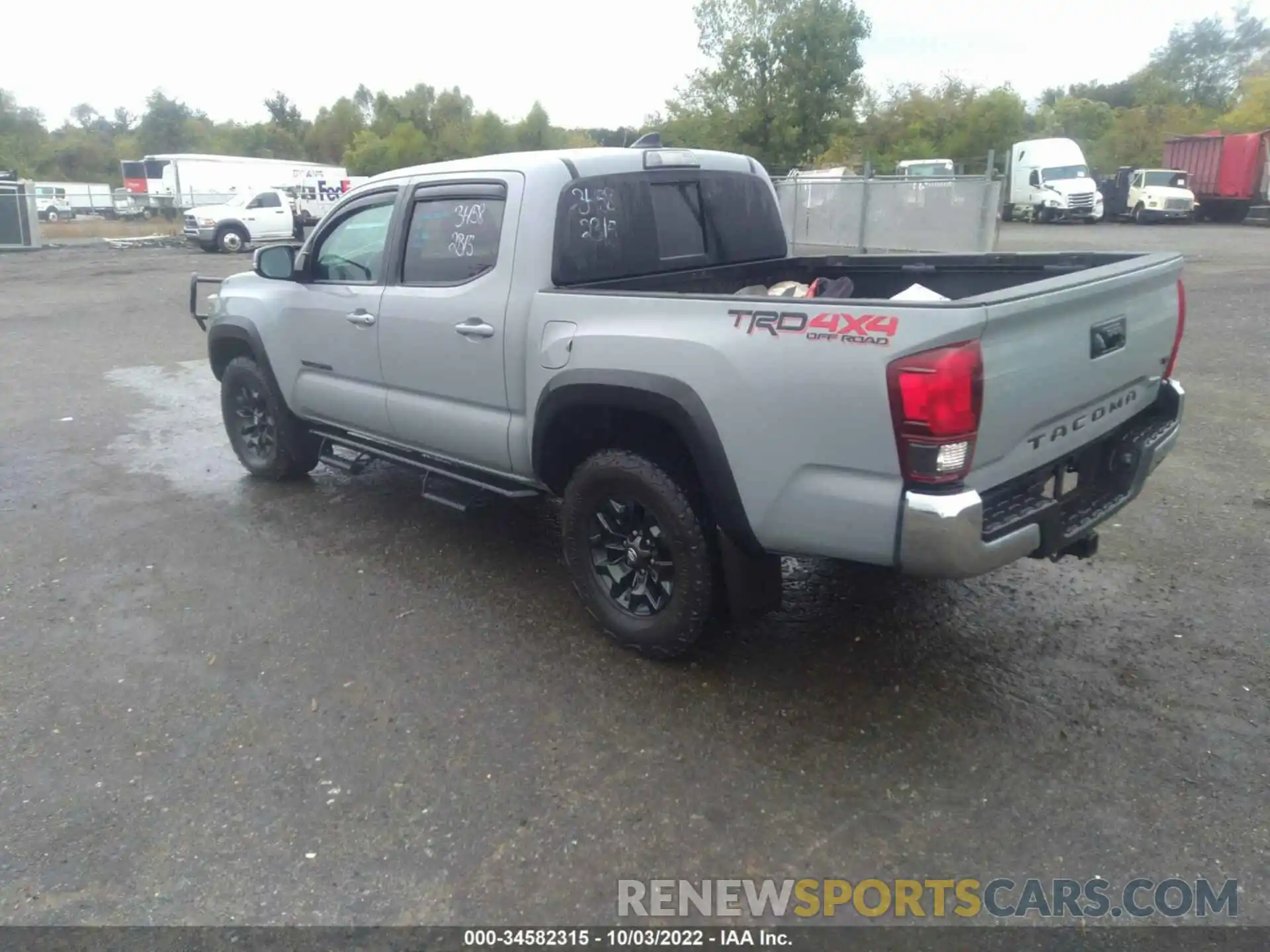 3 Photograph of a damaged car 3TMCZ5AN5KM253289 TOYOTA TACOMA 4WD 2019