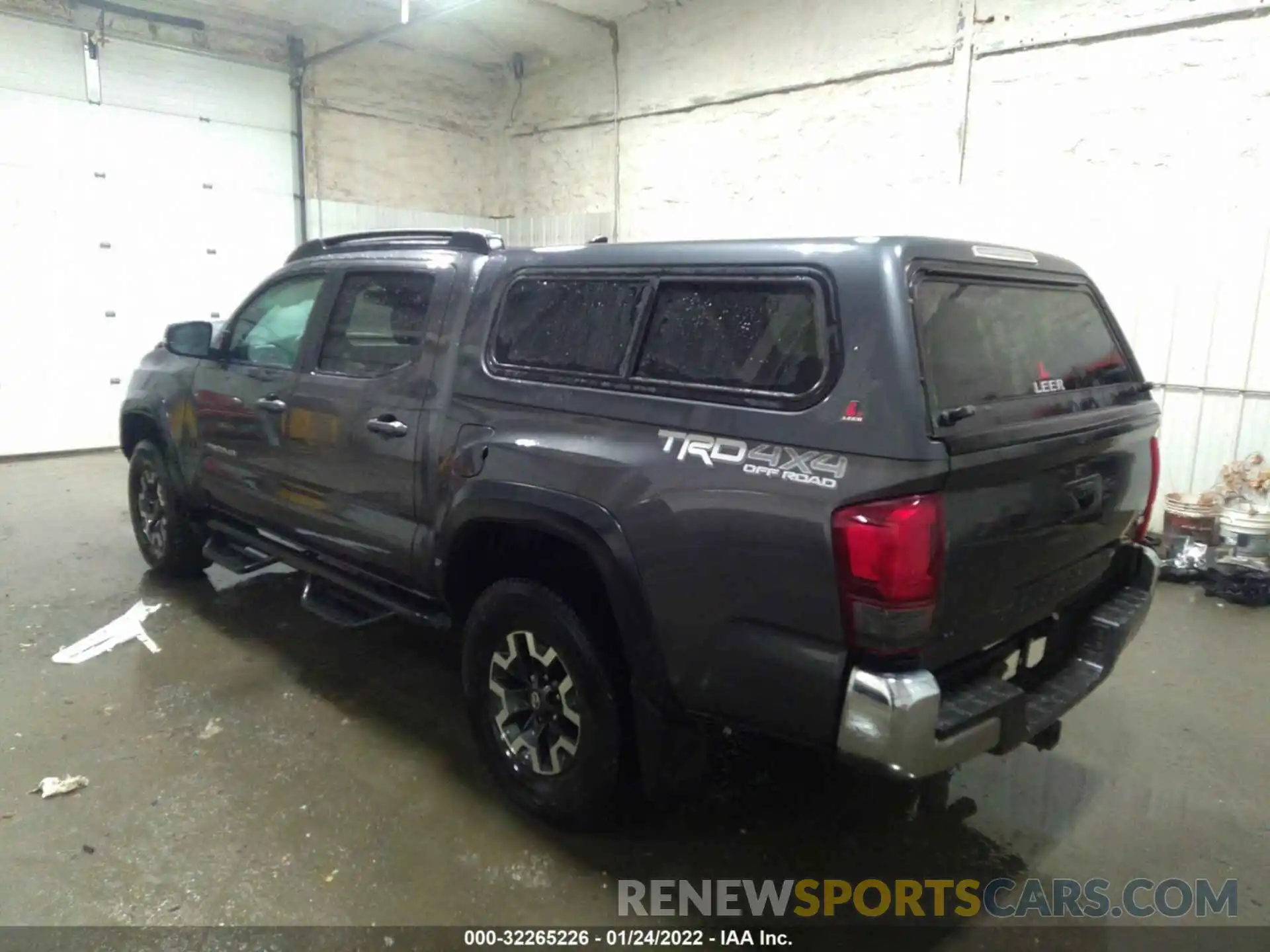 3 Photograph of a damaged car 3TMCZ5AN5KM255463 TOYOTA TACOMA 4WD 2019