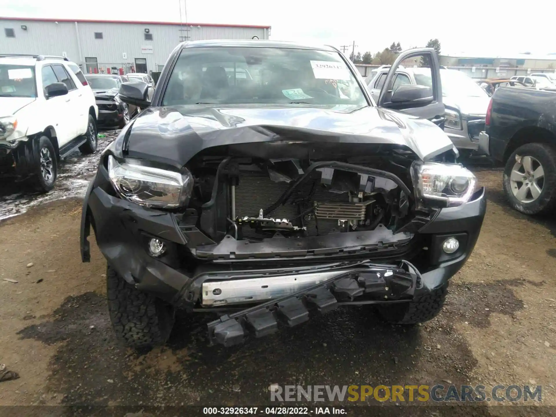 6 Photograph of a damaged car 3TMCZ5AN5KM256337 TOYOTA TACOMA 4WD 2019