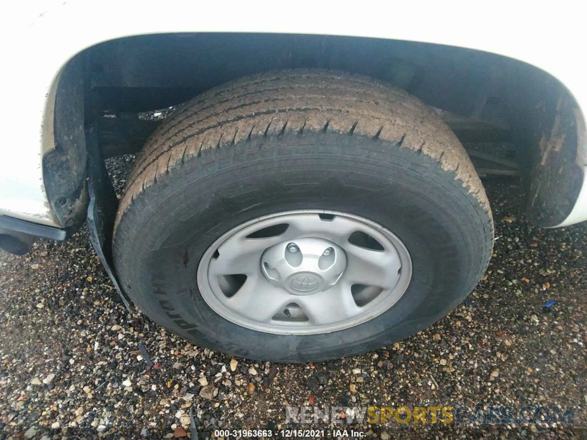 15 Photograph of a damaged car 3TMCZ5AN5KM257567 TOYOTA TACOMA 4WD 2019