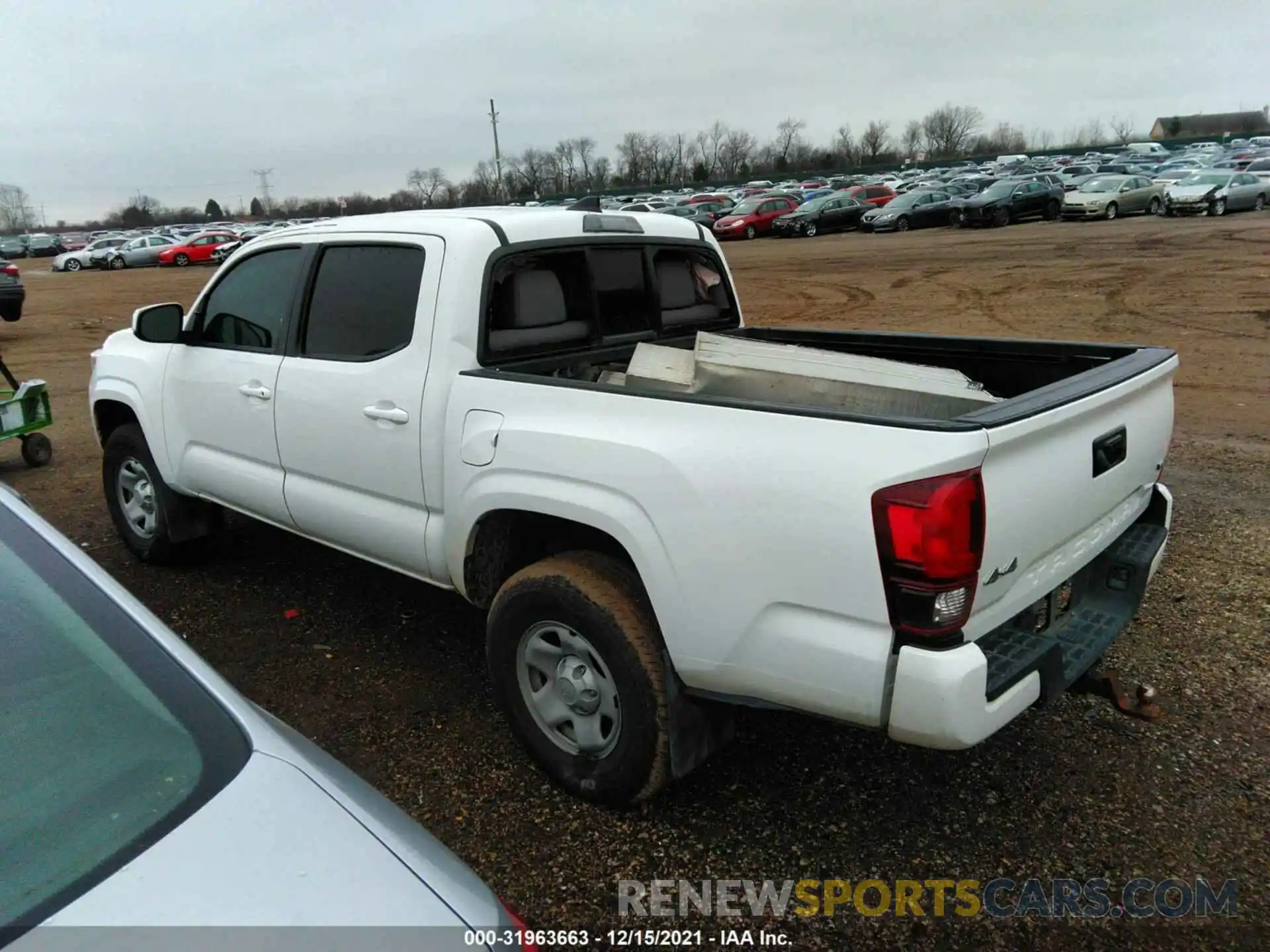 3 Photograph of a damaged car 3TMCZ5AN5KM257567 TOYOTA TACOMA 4WD 2019