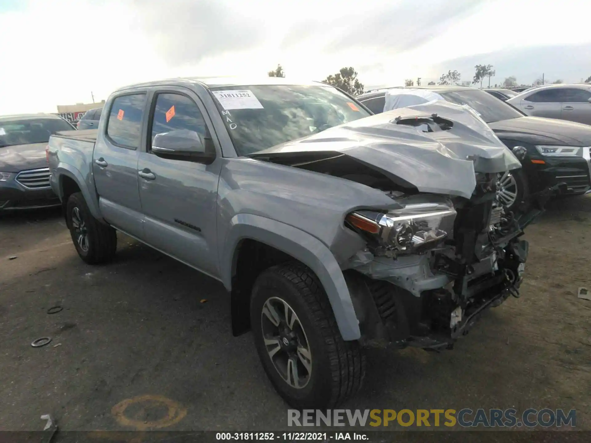 1 Photograph of a damaged car 3TMCZ5AN5KM260713 TOYOTA TACOMA 4WD 2019