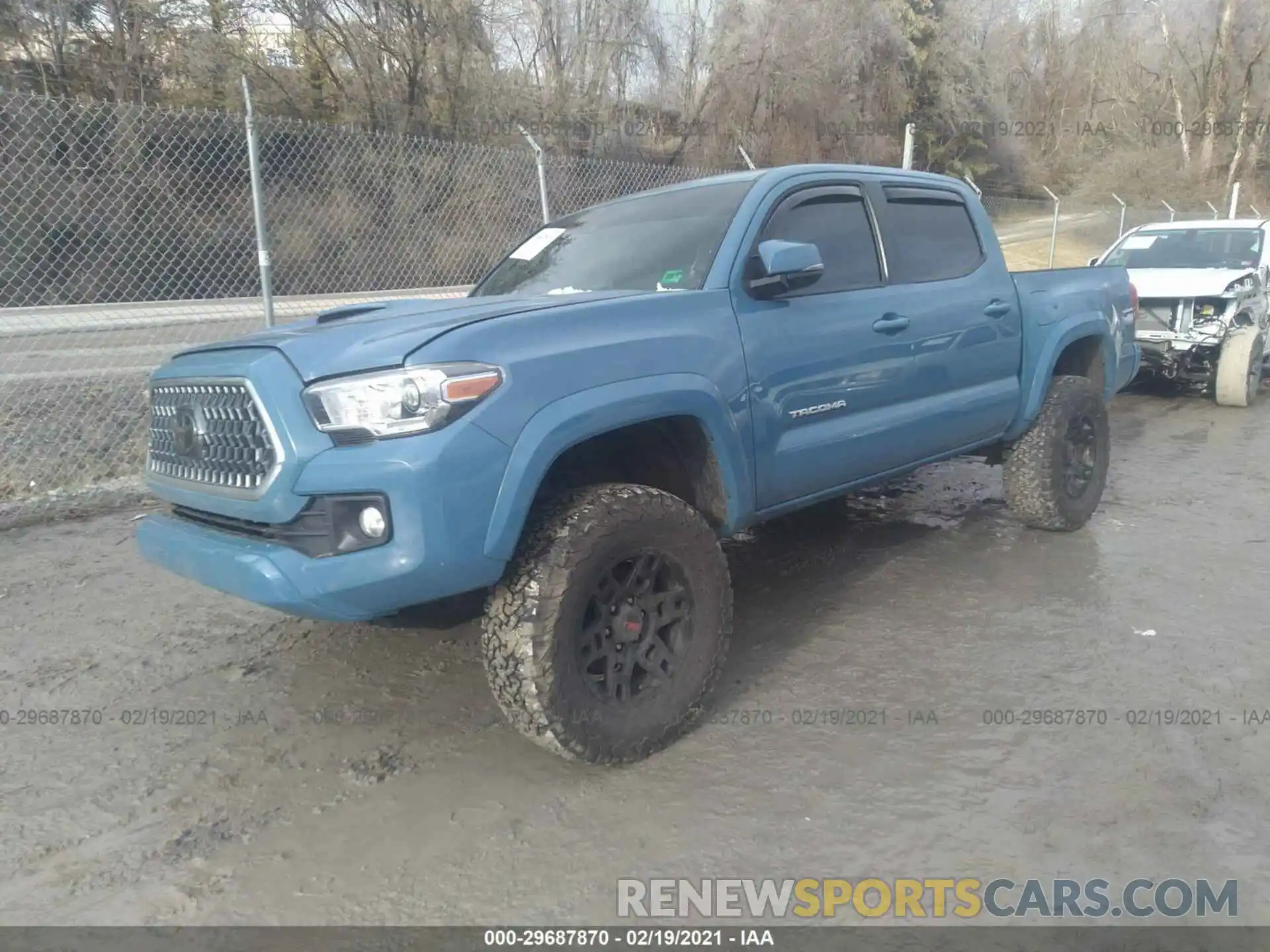 2 Photograph of a damaged car 3TMCZ5AN5KM262218 TOYOTA TACOMA 4WD 2019