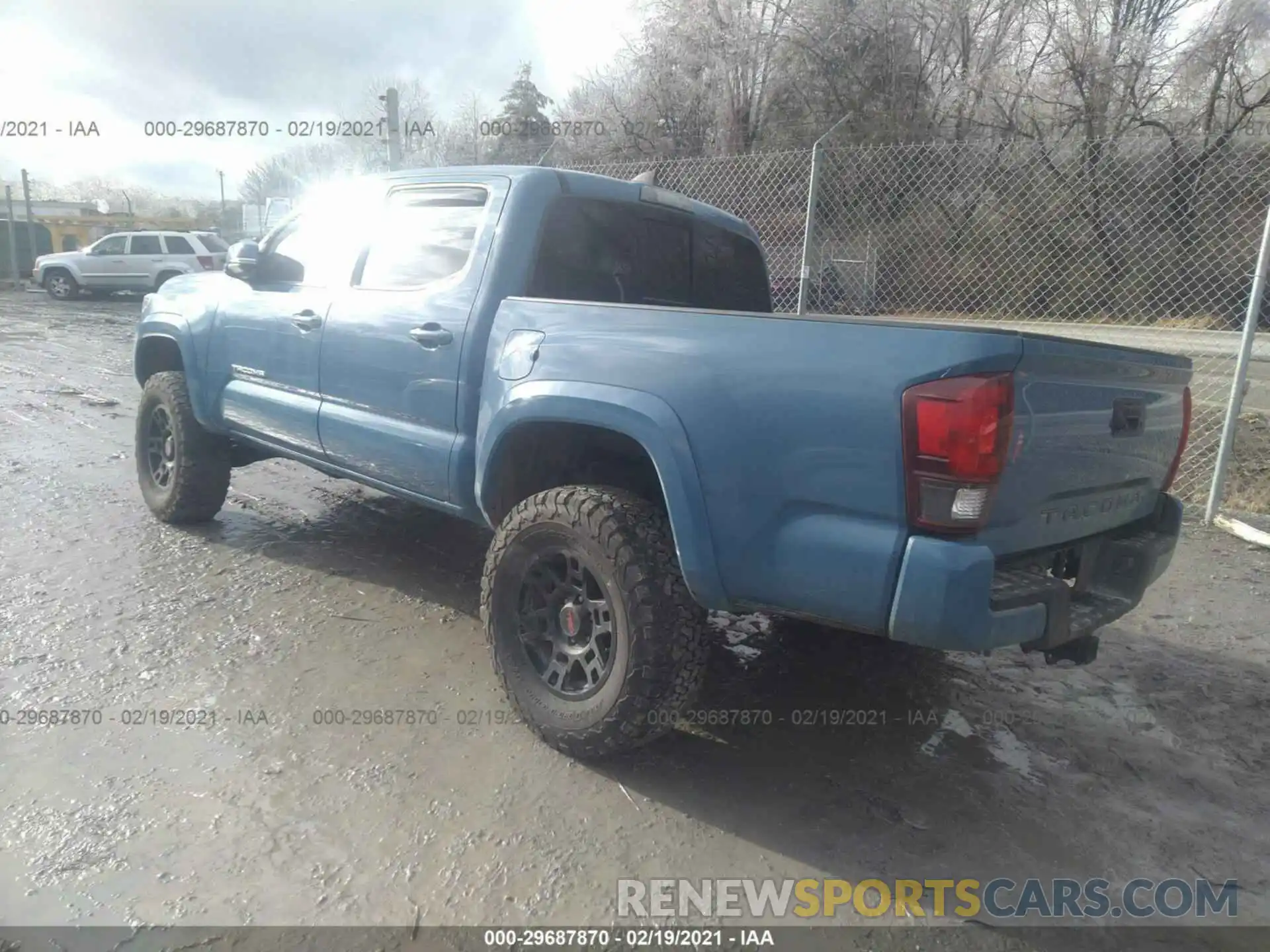 3 Photograph of a damaged car 3TMCZ5AN5KM262218 TOYOTA TACOMA 4WD 2019