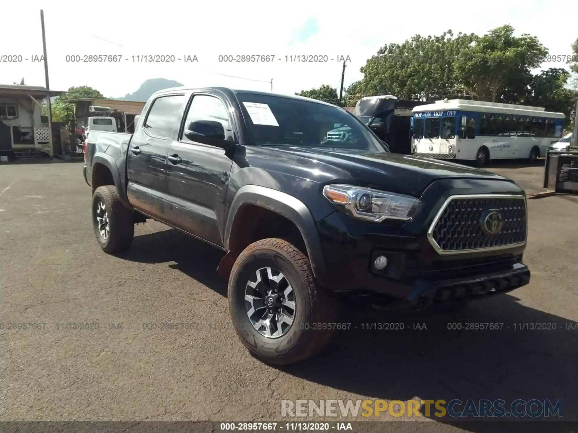 1 Photograph of a damaged car 3TMCZ5AN5KM264339 TOYOTA TACOMA 4WD 2019