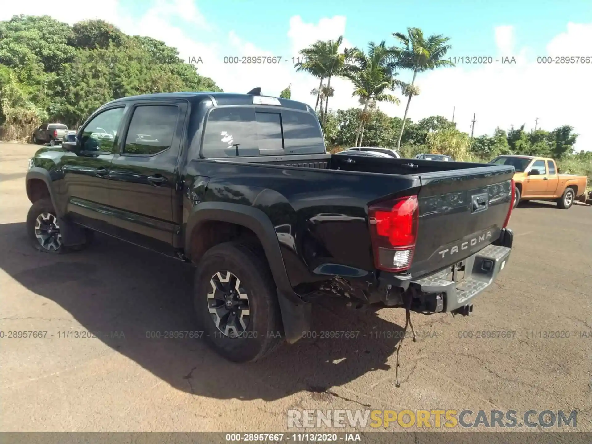 3 Photograph of a damaged car 3TMCZ5AN5KM264339 TOYOTA TACOMA 4WD 2019