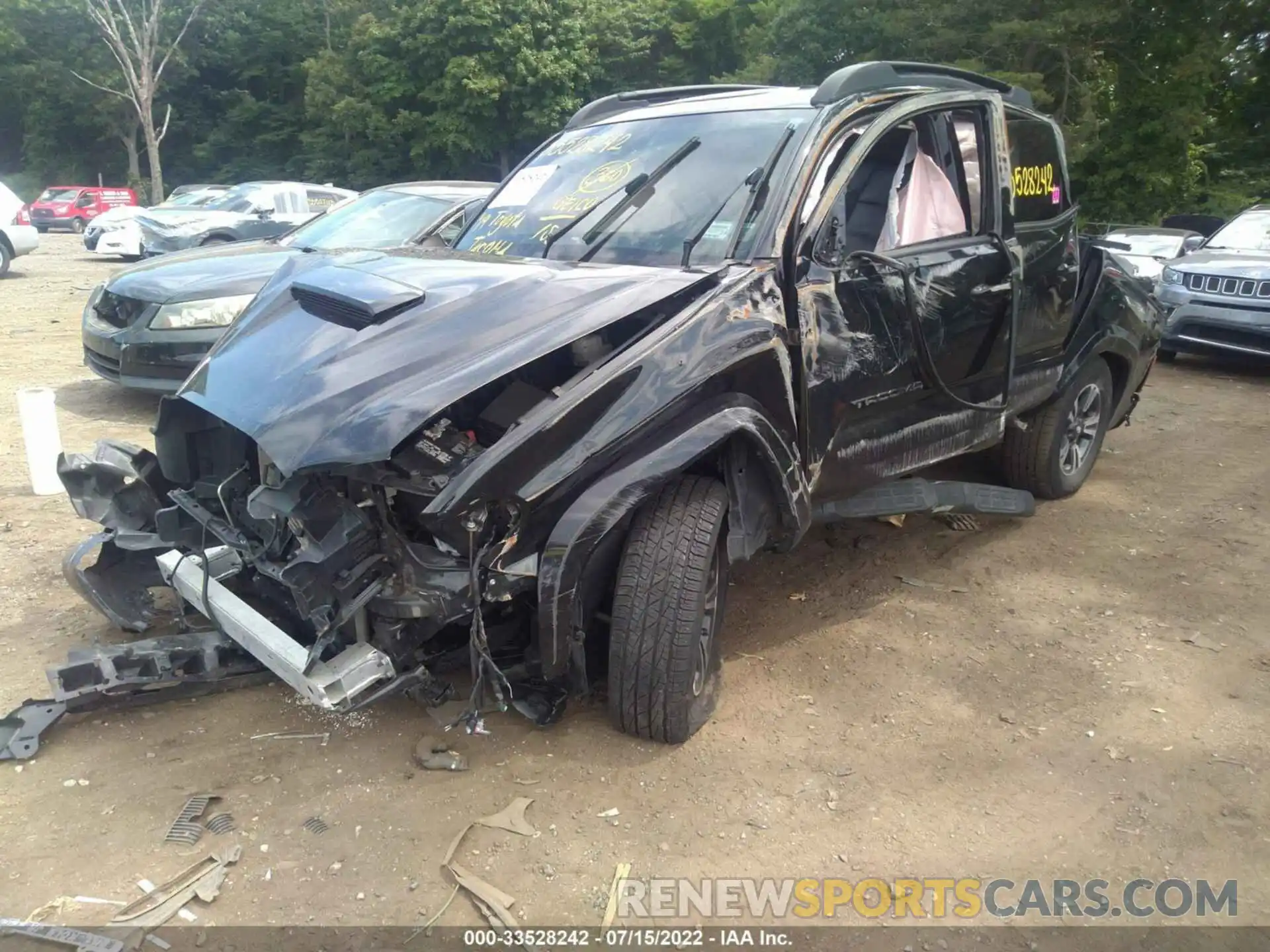 2 Photograph of a damaged car 3TMCZ5AN5KM265474 TOYOTA TACOMA 4WD 2019