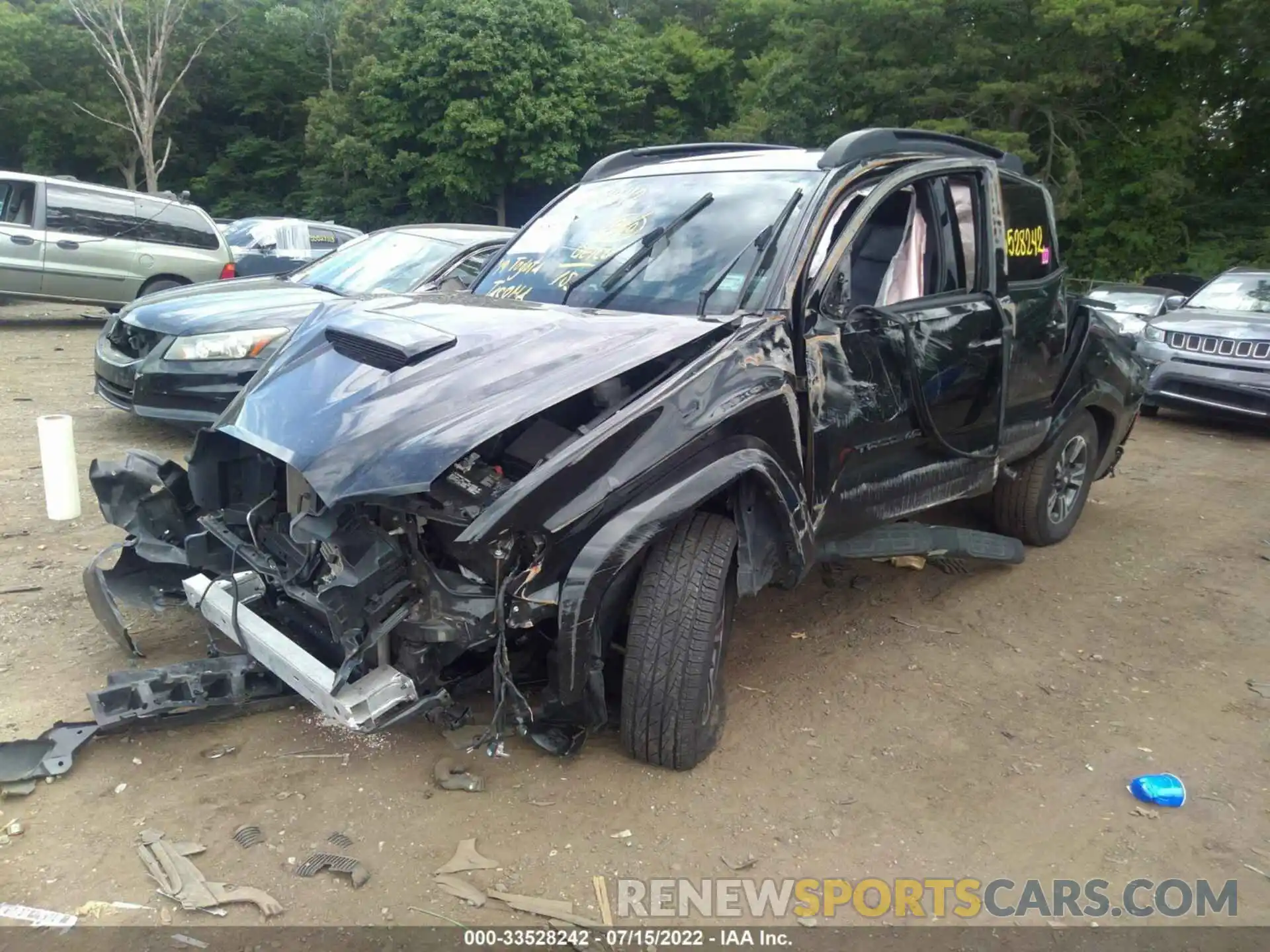 6 Photograph of a damaged car 3TMCZ5AN5KM265474 TOYOTA TACOMA 4WD 2019