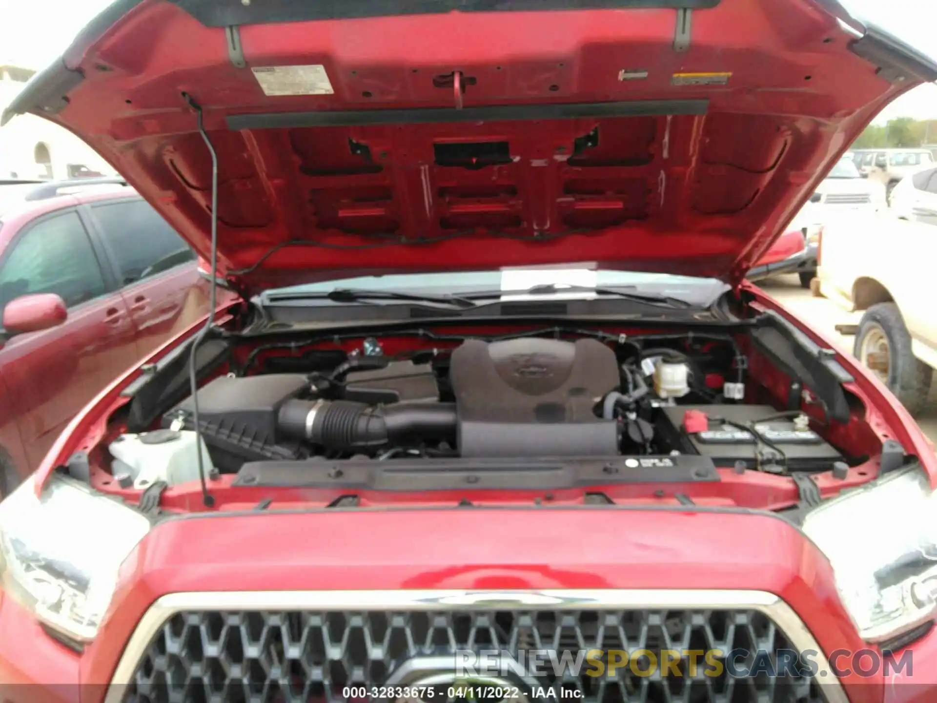 10 Photograph of a damaged car 3TMCZ5AN5KM266625 TOYOTA TACOMA 4WD 2019