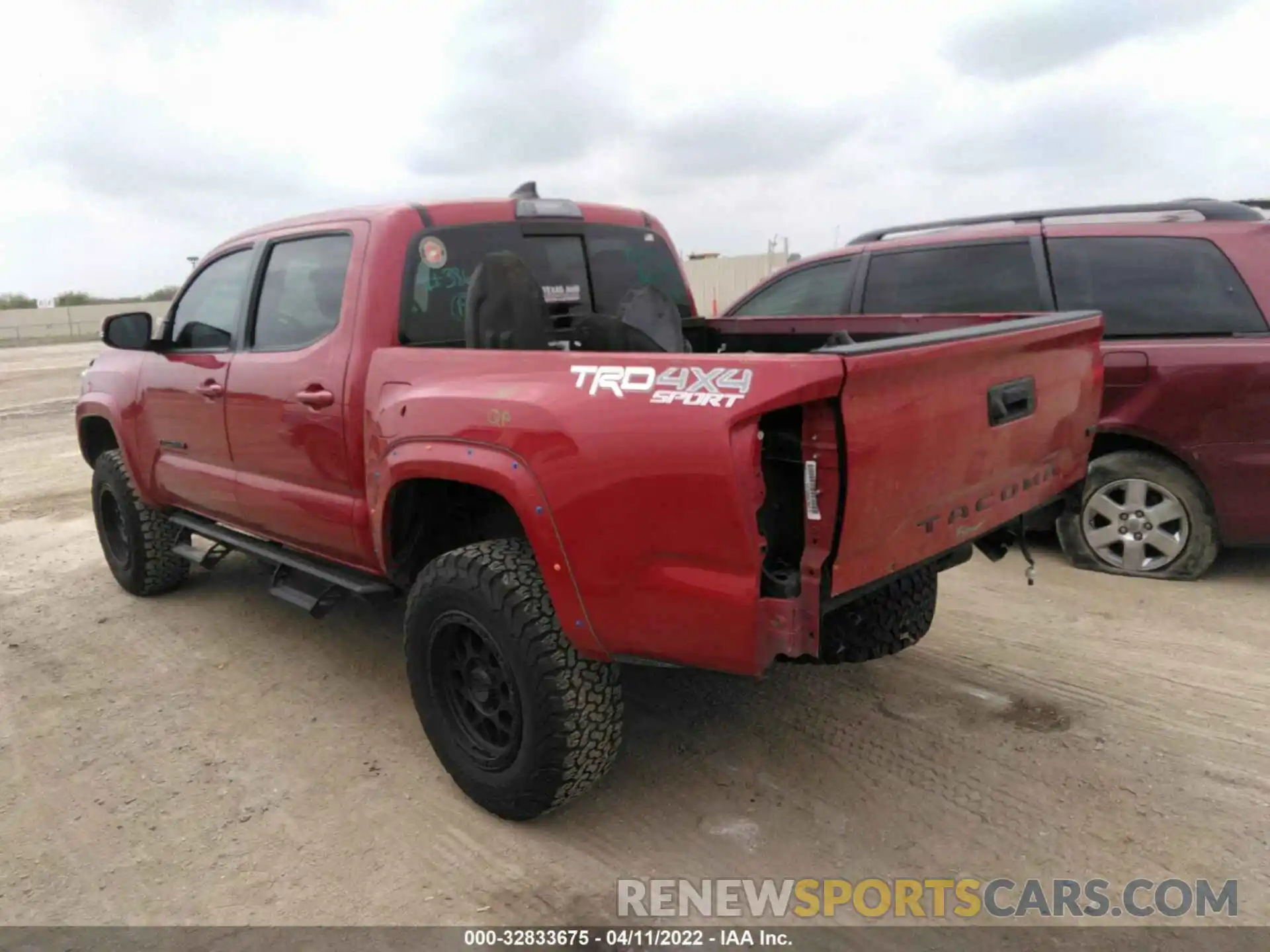 3 Photograph of a damaged car 3TMCZ5AN5KM266625 TOYOTA TACOMA 4WD 2019