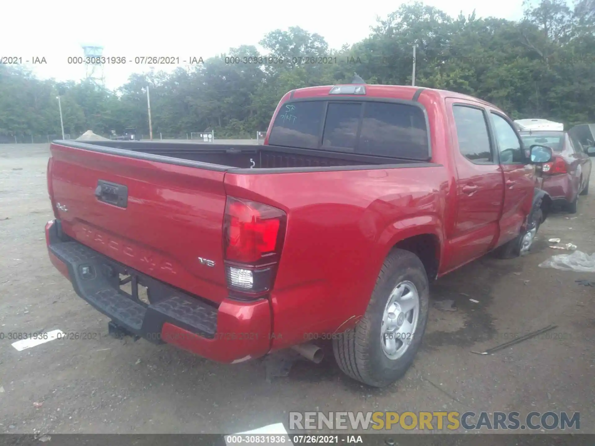 4 Photograph of a damaged car 3TMCZ5AN5KM268844 TOYOTA TACOMA 4WD 2019