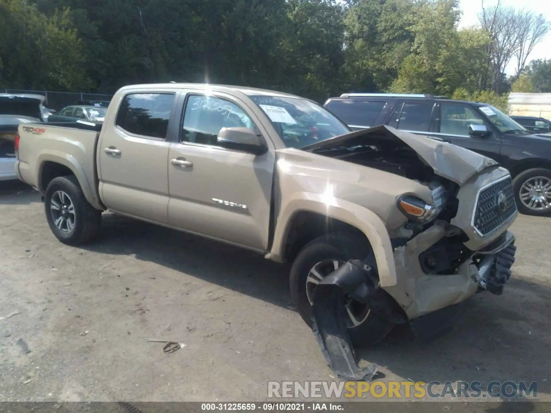 1 Photograph of a damaged car 3TMCZ5AN5KM273770 TOYOTA TACOMA 4WD 2019