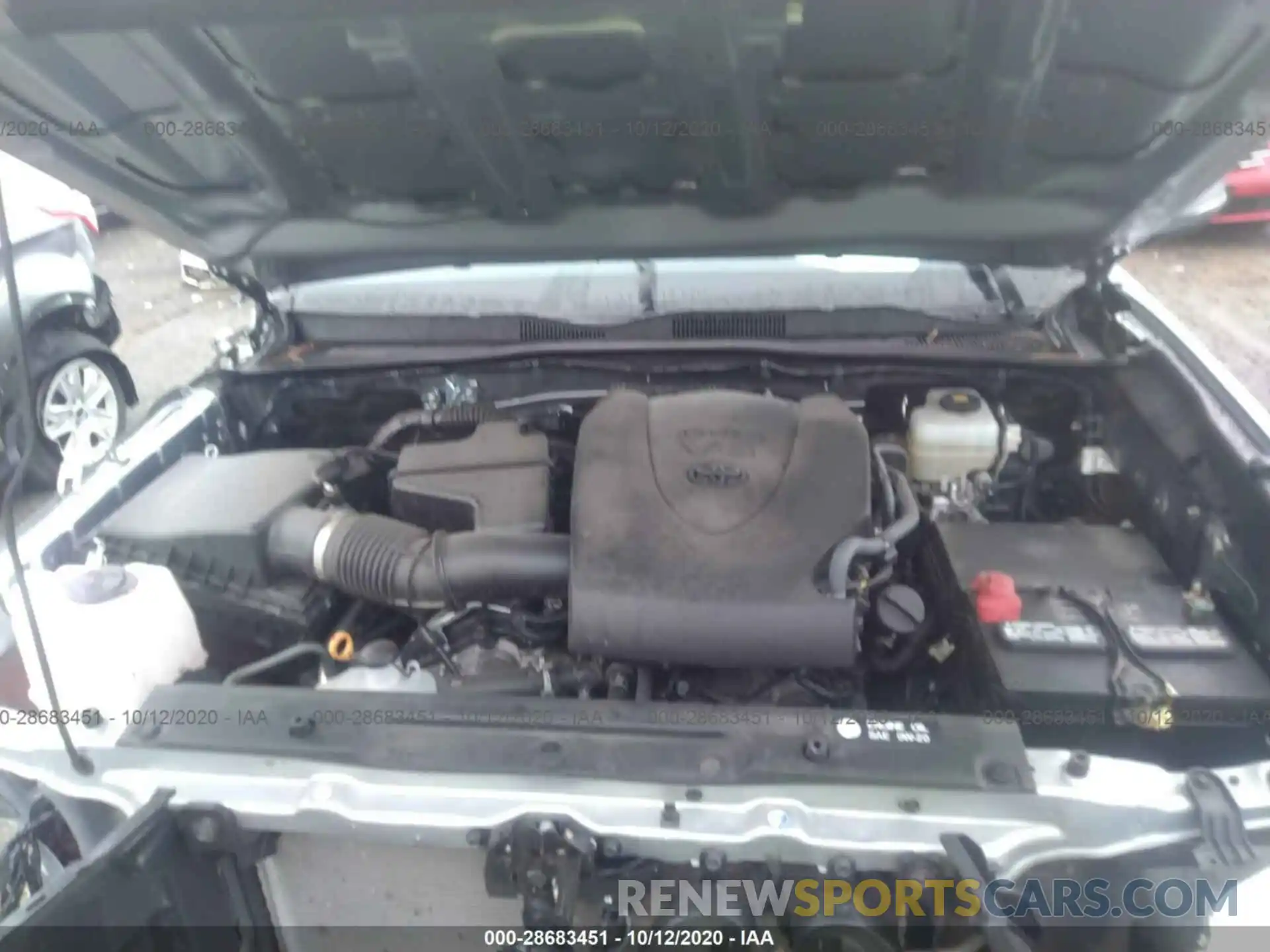 10 Photograph of a damaged car 3TMCZ5AN5KM275809 TOYOTA TACOMA 4WD 2019