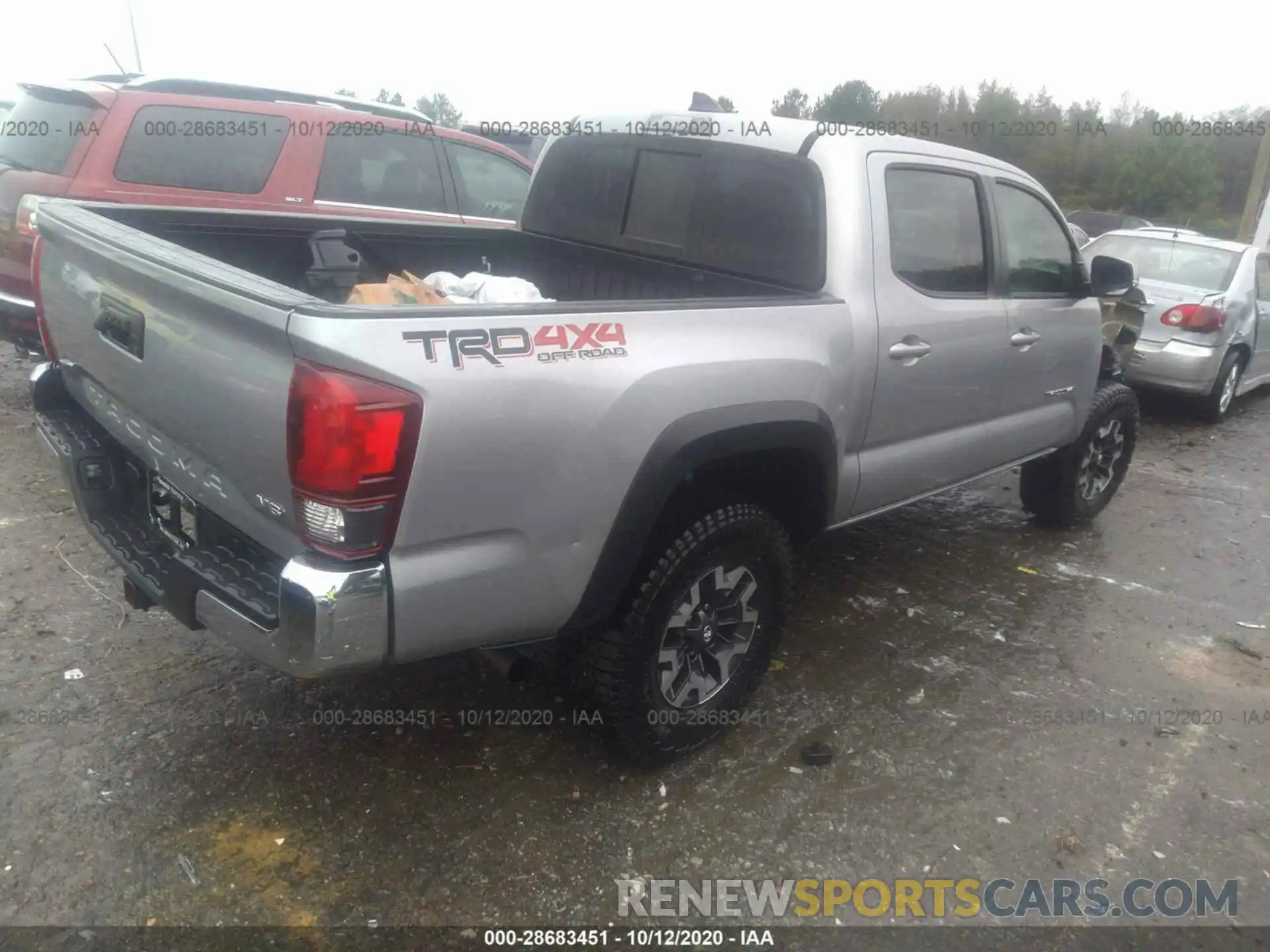 4 Photograph of a damaged car 3TMCZ5AN5KM275809 TOYOTA TACOMA 4WD 2019