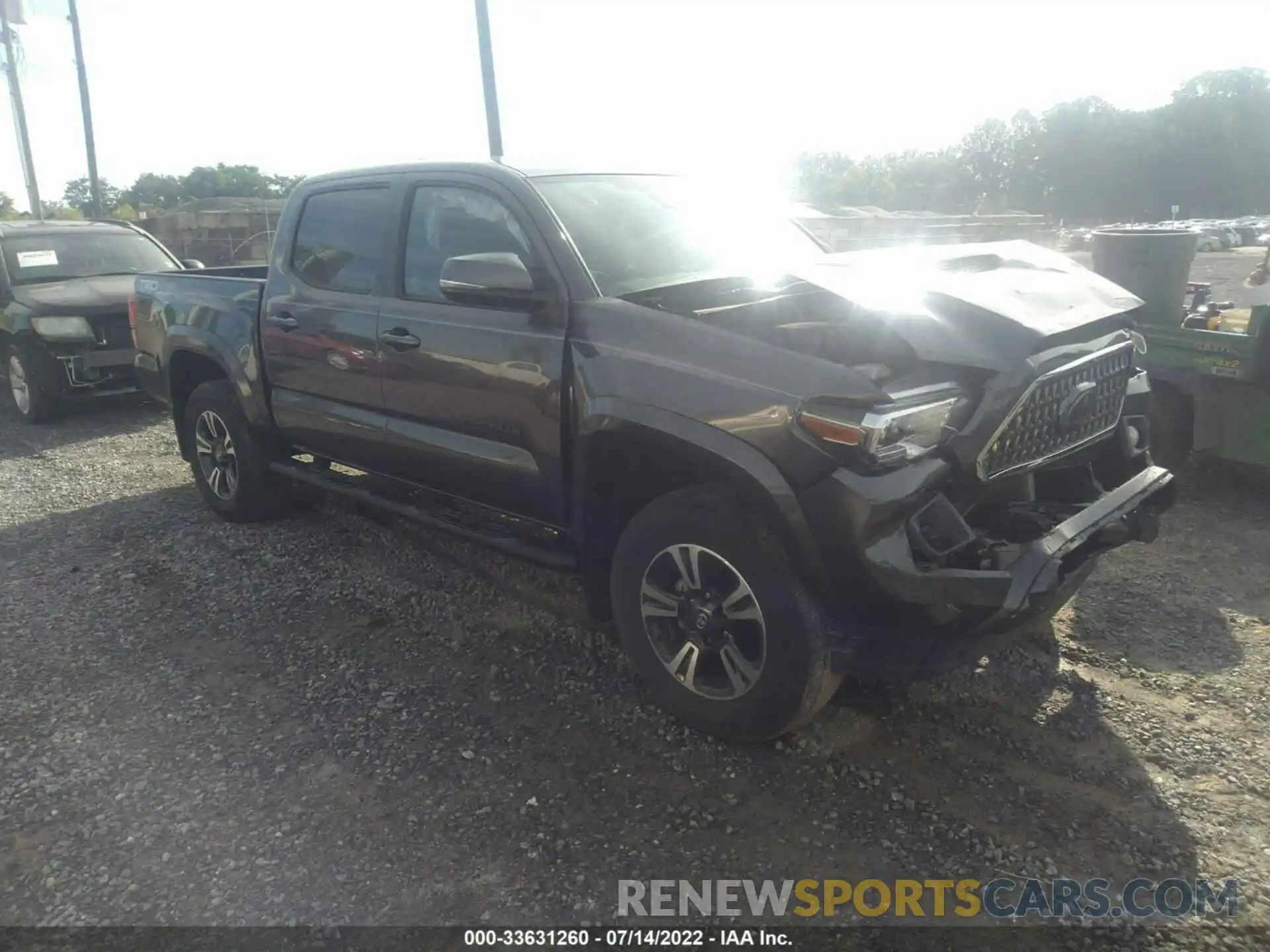 1 Photograph of a damaged car 3TMCZ5AN5KM276555 TOYOTA TACOMA 4WD 2019