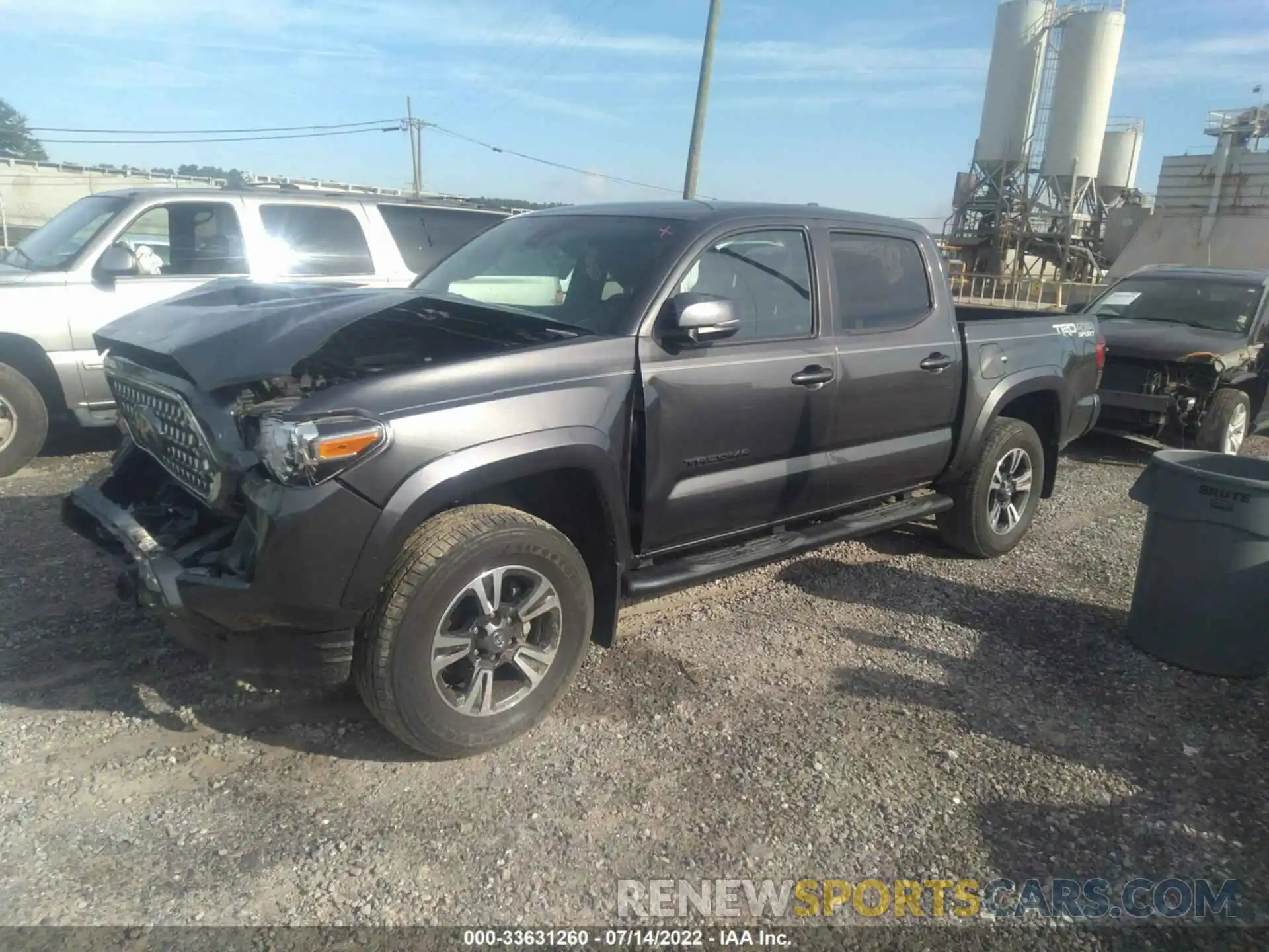 2 Photograph of a damaged car 3TMCZ5AN5KM276555 TOYOTA TACOMA 4WD 2019