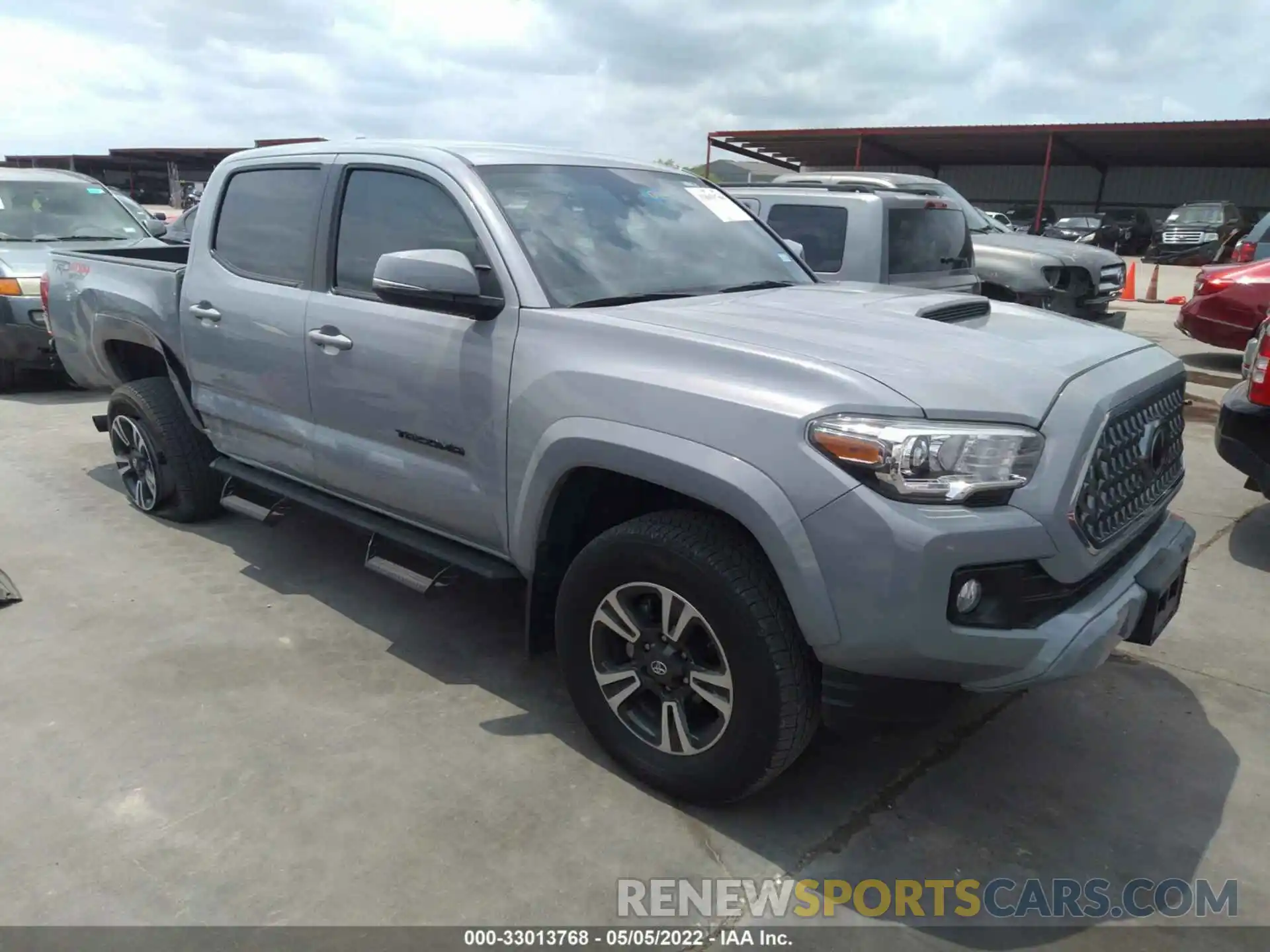 1 Photograph of a damaged car 3TMCZ5AN5KM285305 TOYOTA TACOMA 4WD 2019