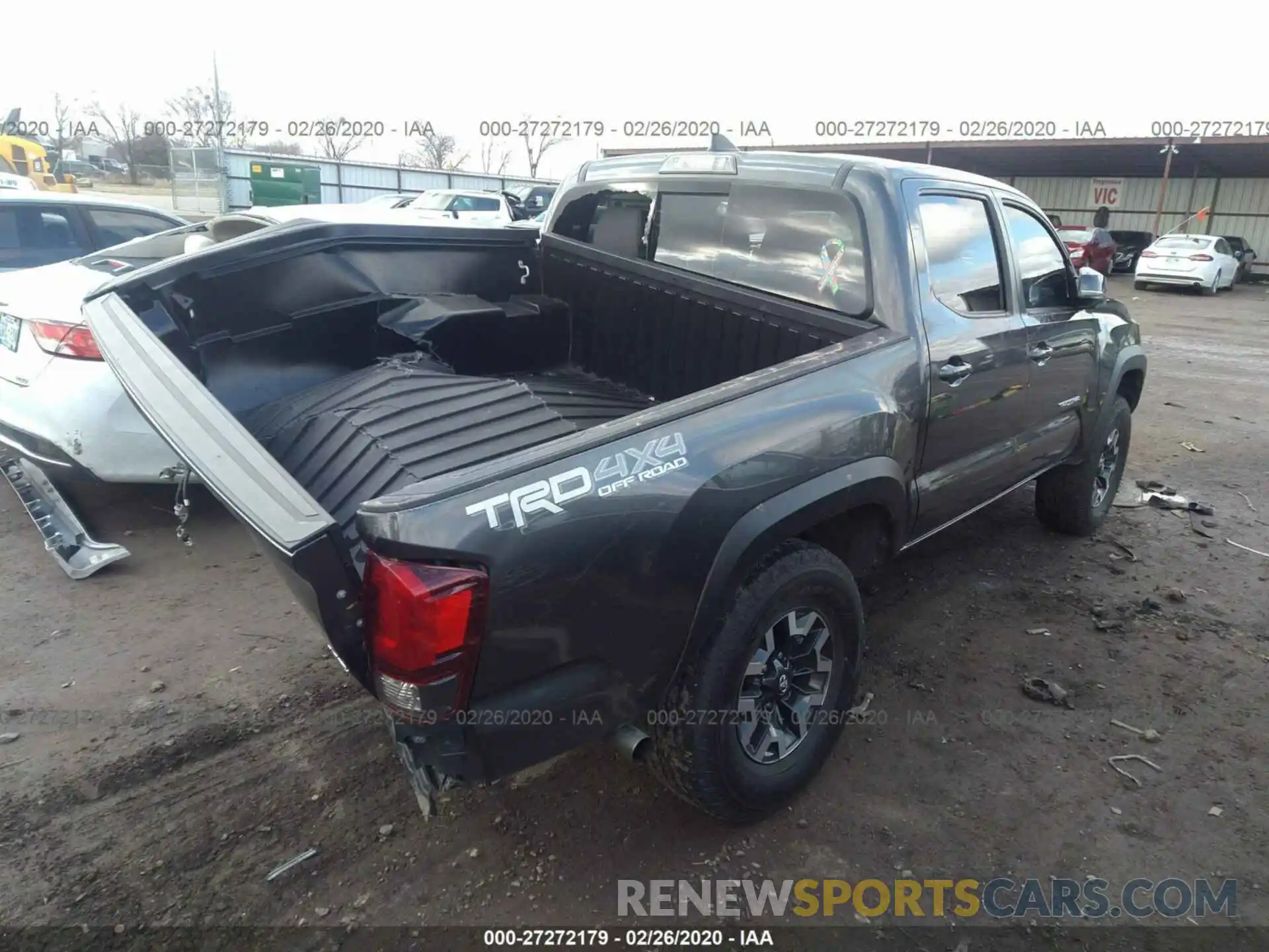 4 Photograph of a damaged car 3TMCZ5AN6KM190770 TOYOTA TACOMA 4WD 2019