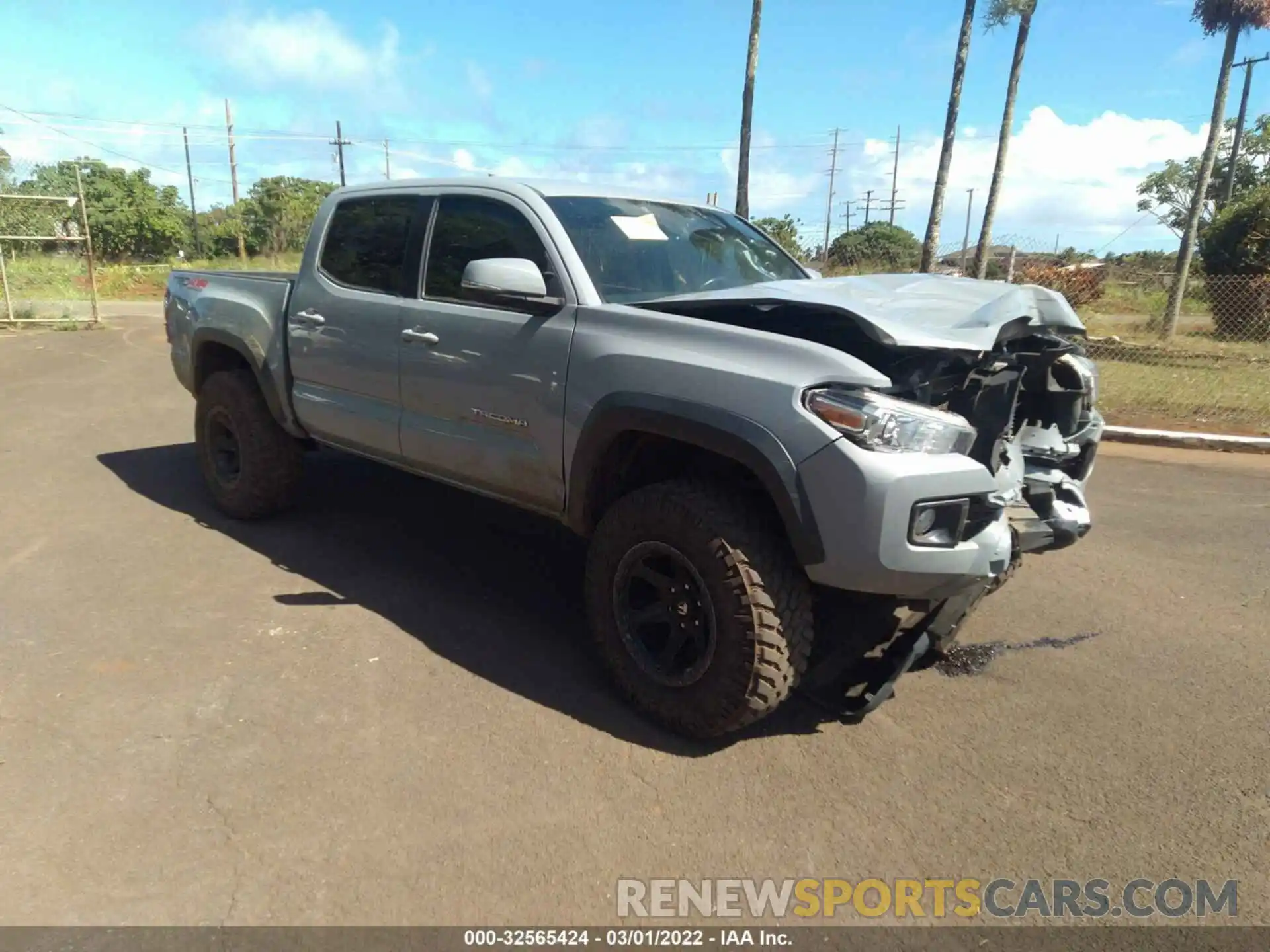 1 Photograph of a damaged car 3TMCZ5AN6KM192759 TOYOTA TACOMA 4WD 2019