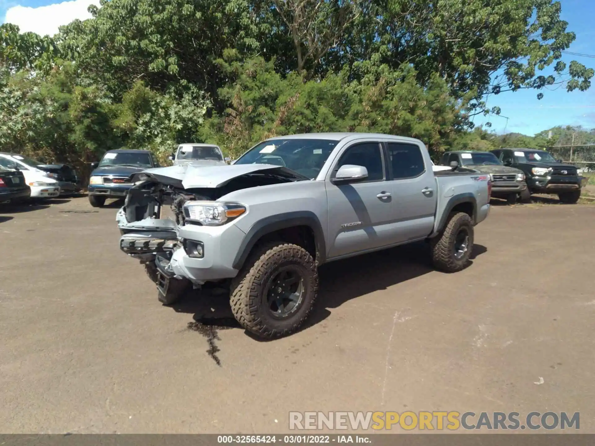 2 Photograph of a damaged car 3TMCZ5AN6KM192759 TOYOTA TACOMA 4WD 2019