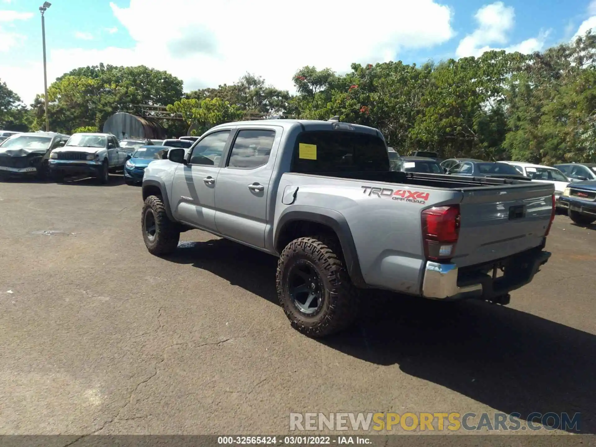 3 Photograph of a damaged car 3TMCZ5AN6KM192759 TOYOTA TACOMA 4WD 2019