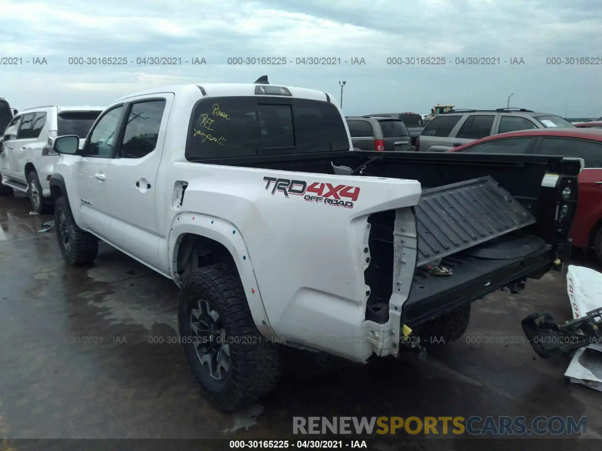 3 Photograph of a damaged car 3TMCZ5AN6KM193670 TOYOTA TACOMA 4WD 2019