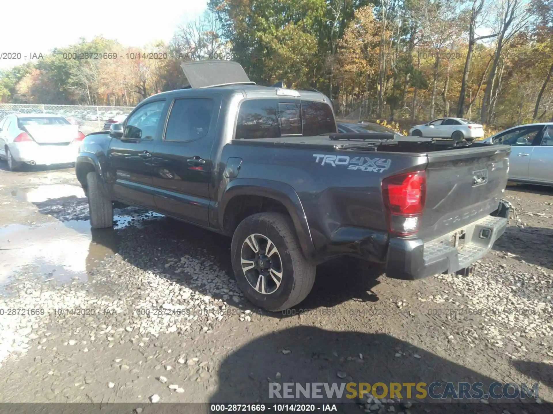 3 Photograph of a damaged car 3TMCZ5AN6KM196195 TOYOTA TACOMA 4WD 2019