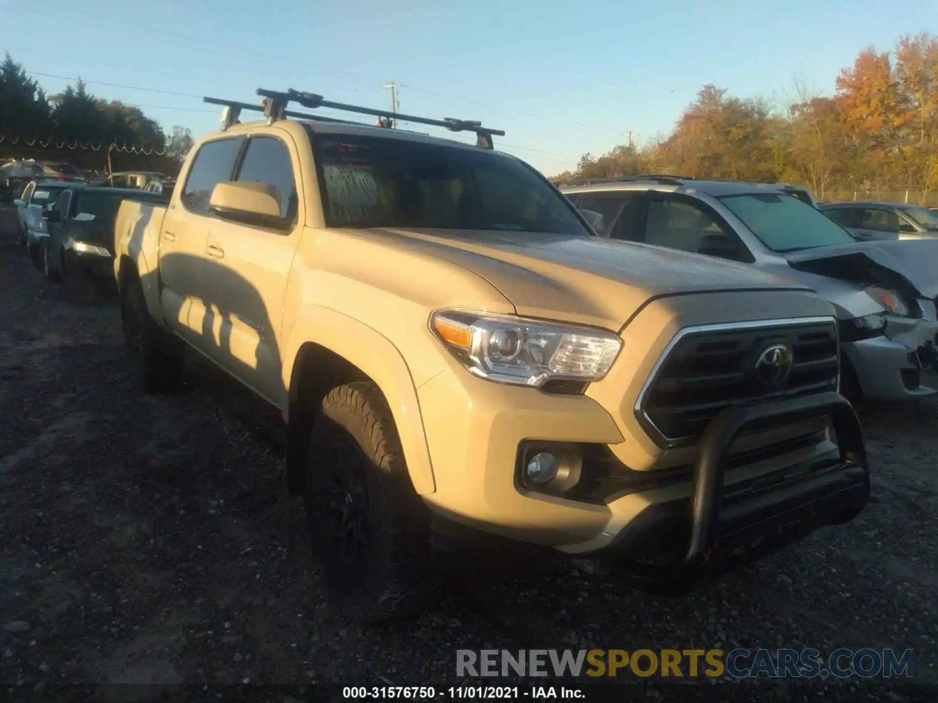 1 Photograph of a damaged car 3TMCZ5AN6KM197363 TOYOTA TACOMA 4WD 2019