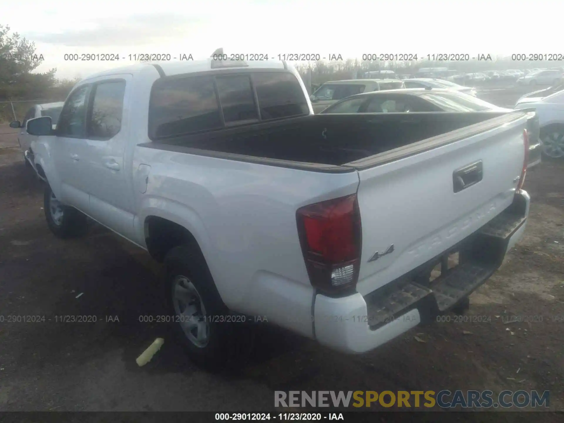 3 Photograph of a damaged car 3TMCZ5AN6KM214467 TOYOTA TACOMA 4WD 2019