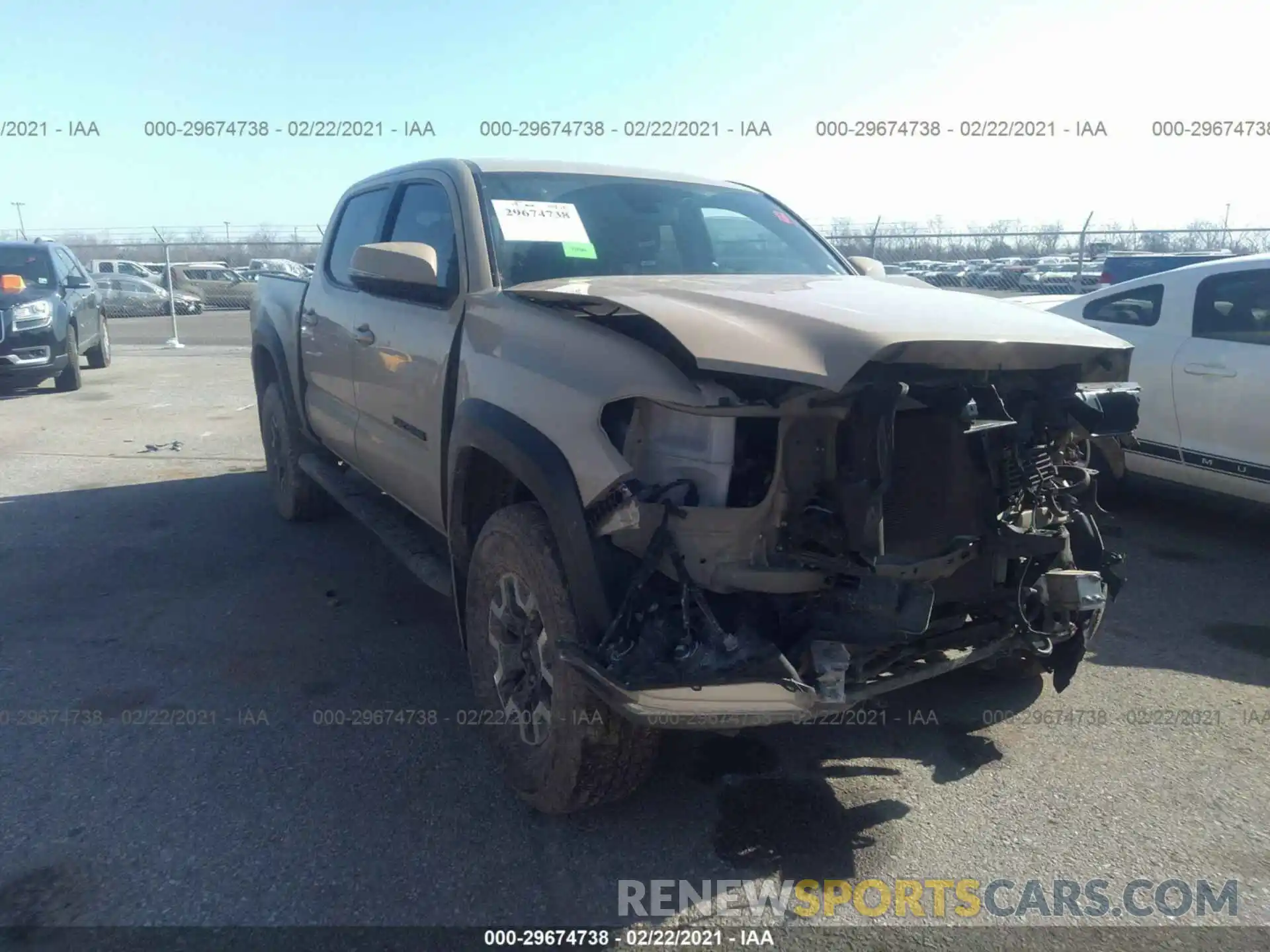 1 Фотография поврежденного автомобиля 3TMCZ5AN6KM220060 TOYOTA TACOMA 4WD 2019