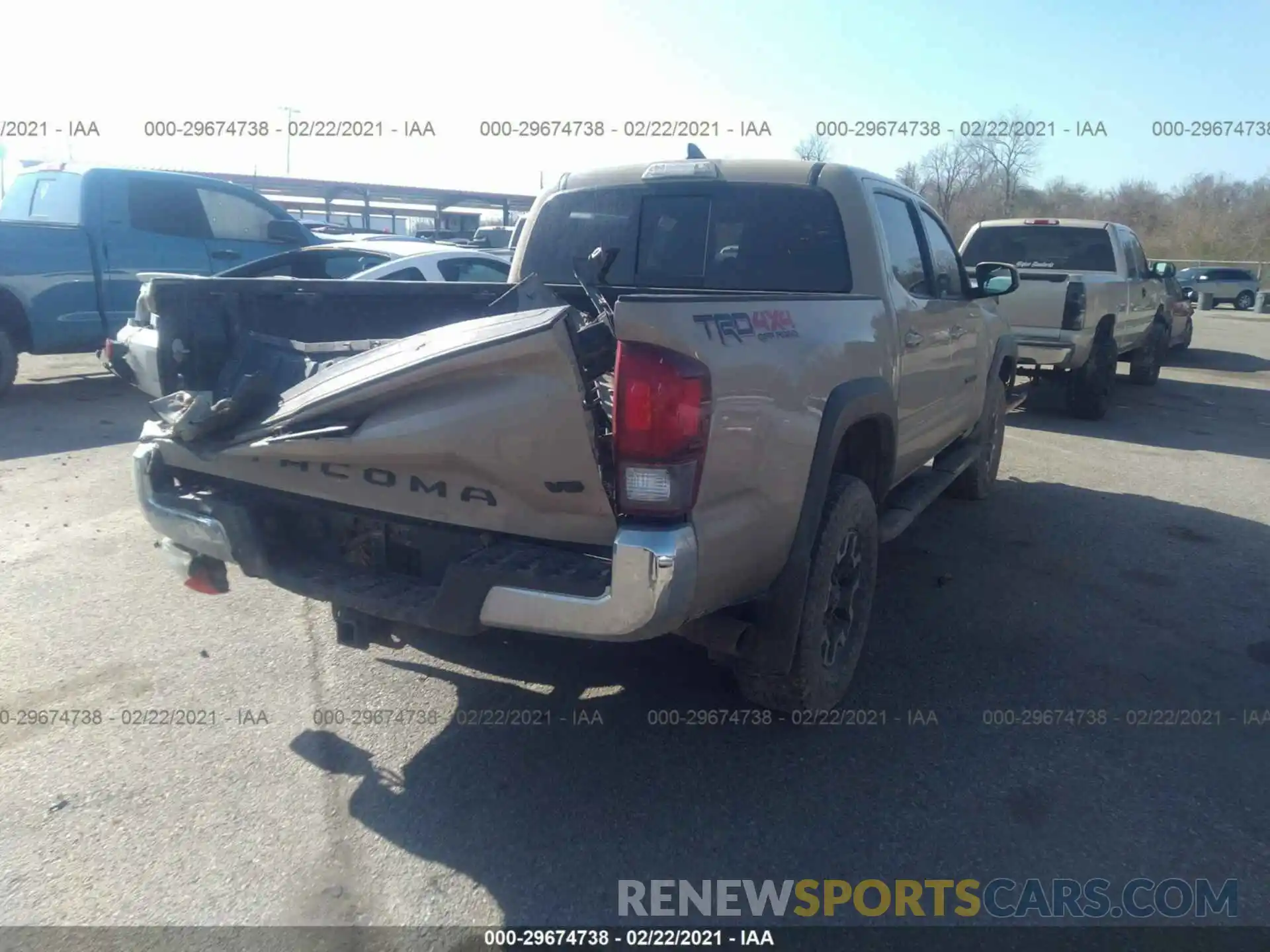 4 Photograph of a damaged car 3TMCZ5AN6KM220060 TOYOTA TACOMA 4WD 2019