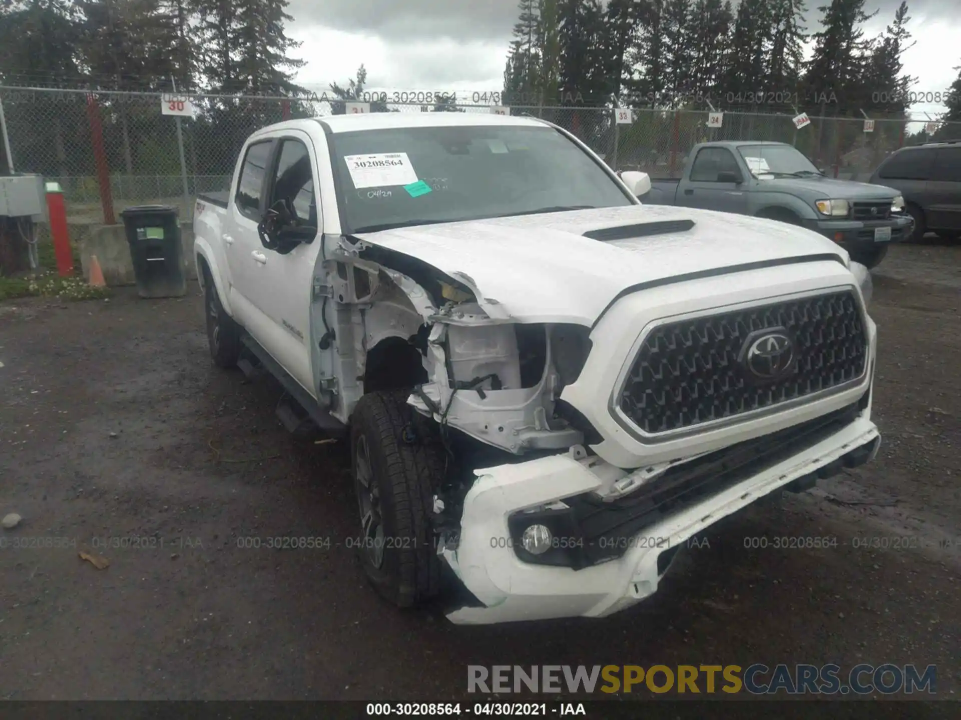 1 Photograph of a damaged car 3TMCZ5AN6KM224304 TOYOTA TACOMA 4WD 2019