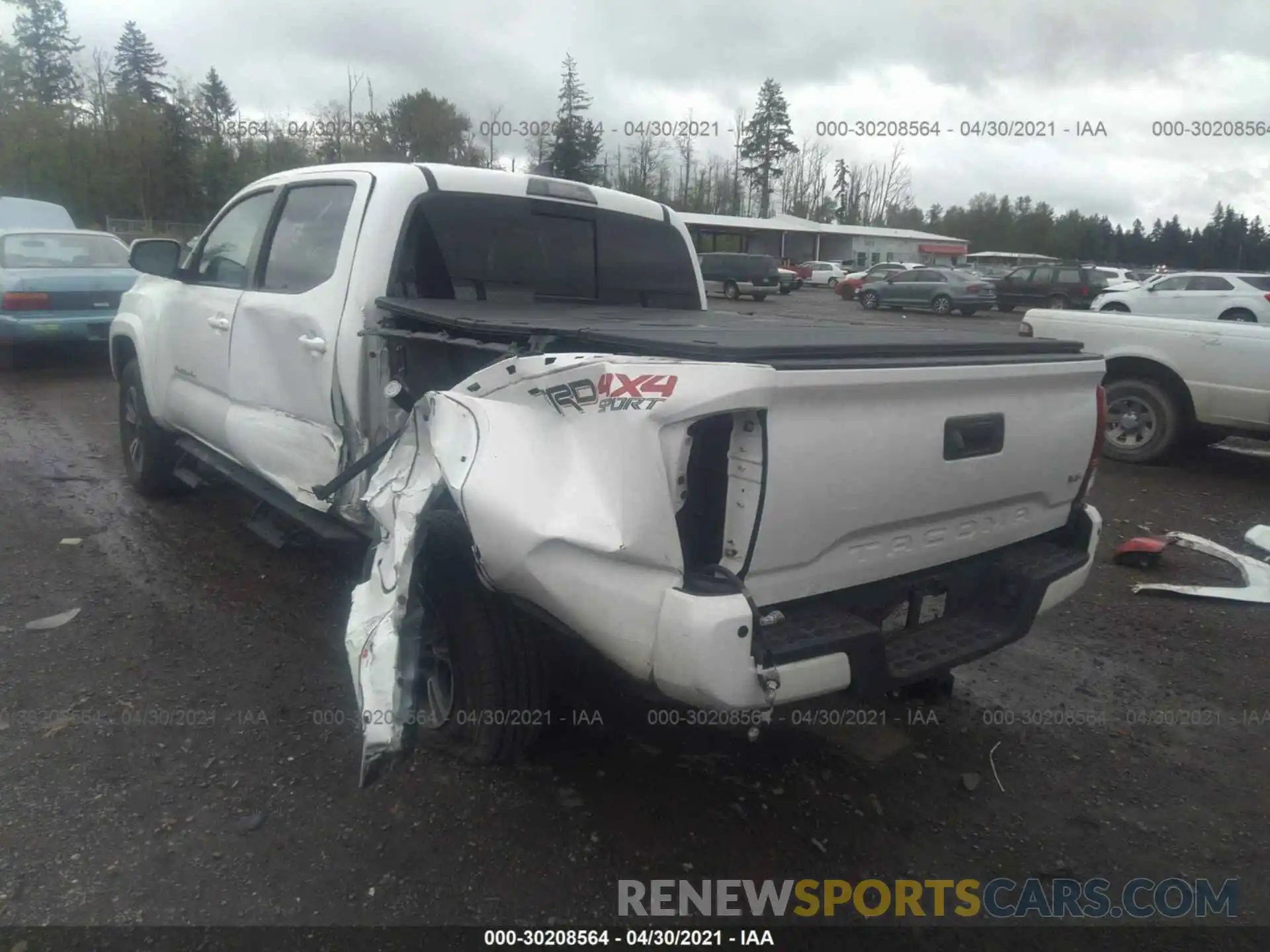 3 Photograph of a damaged car 3TMCZ5AN6KM224304 TOYOTA TACOMA 4WD 2019